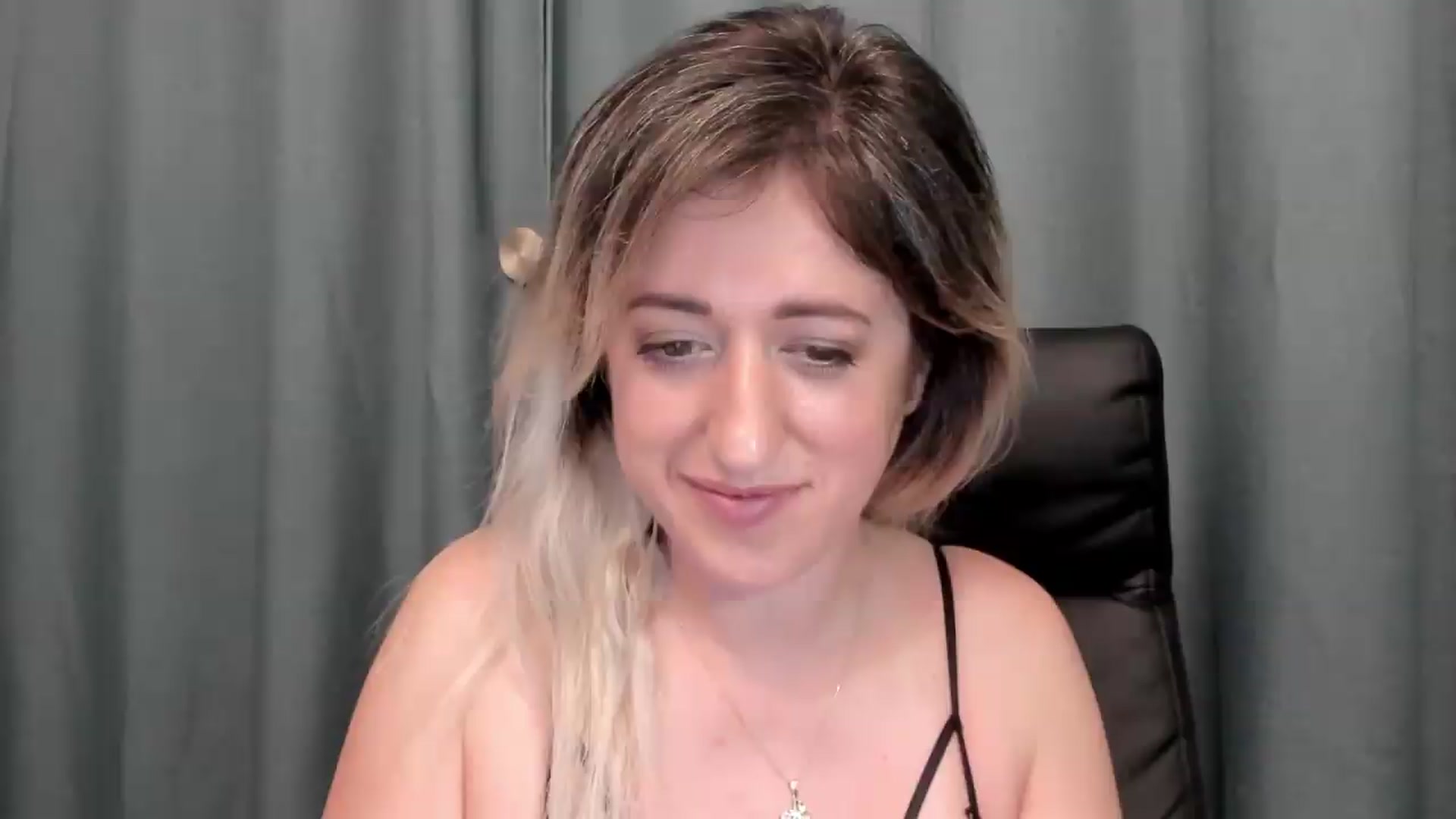 Gallery image thumbnail from SweetDelia_'s myfreecams stream on, 07/09/2026, 01:12 image 3 of 20