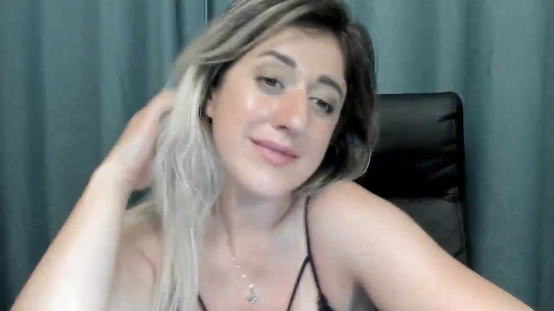 Gallery image thumbnail from SweetDelia_'s myfreecams stream on, 07/09/2026, 01:12 image 17 of 20