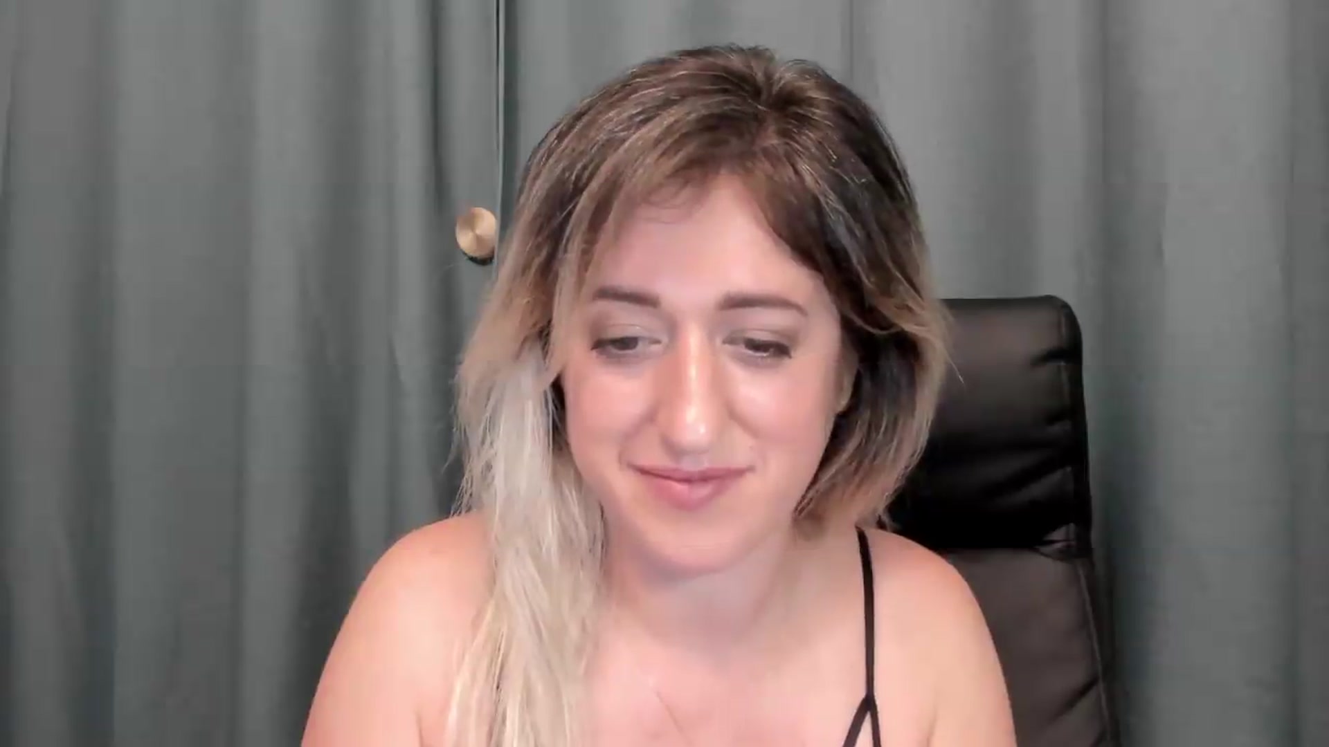 Gallery image thumbnail from SweetDelia_'s myfreecams stream on, 07/09/2026, 01:12 image 7 of 20
