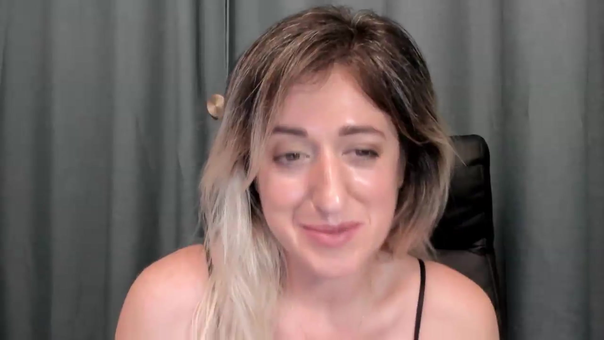 Gallery image thumbnail from SweetDelia_'s myfreecams stream on, 07/09/2026, 01:12 image 6 of 20