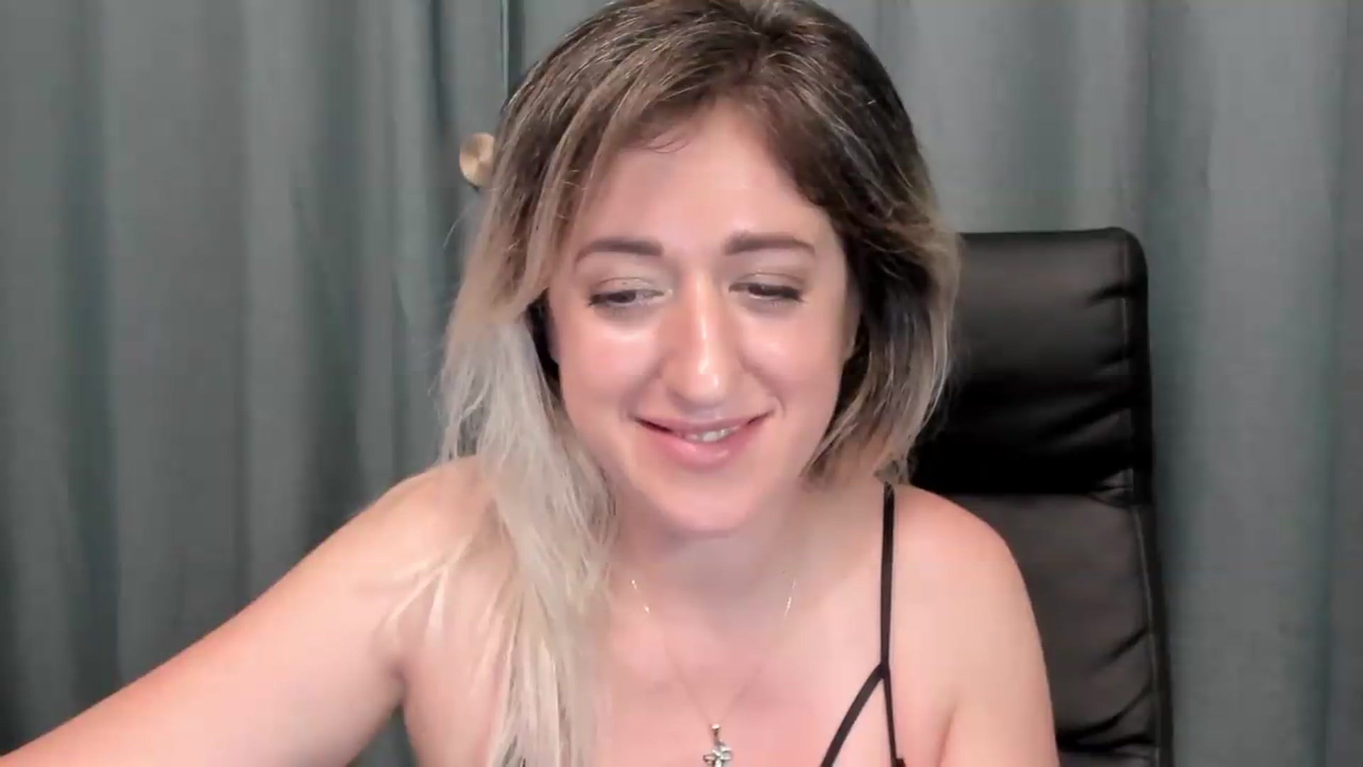 Gallery image thumbnail from SweetDelia_'s myfreecams stream on, 07/09/2026, 01:12 image 18 of 20