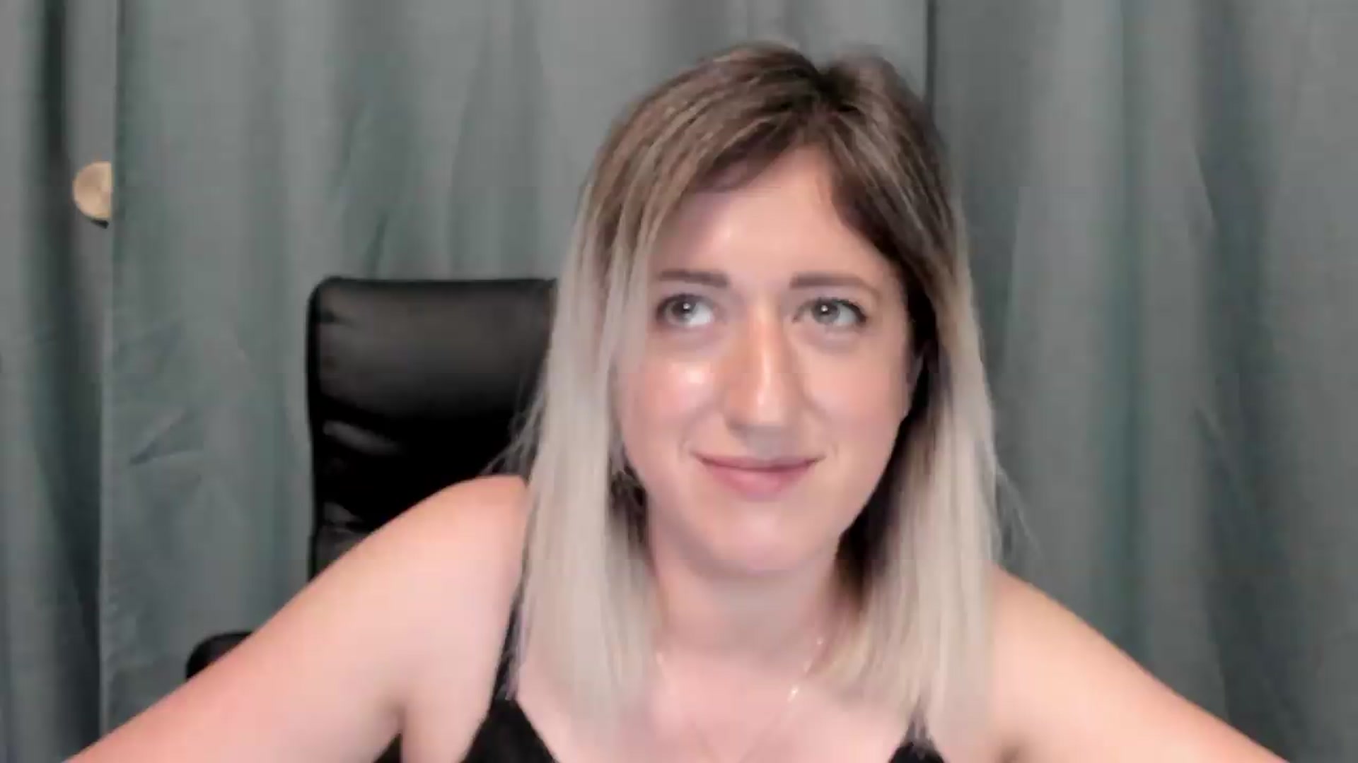 Gallery image thumbnail from SweetDelia_'s myfreecams stream on, 07/11/2026, 02:06 image 12 of 20