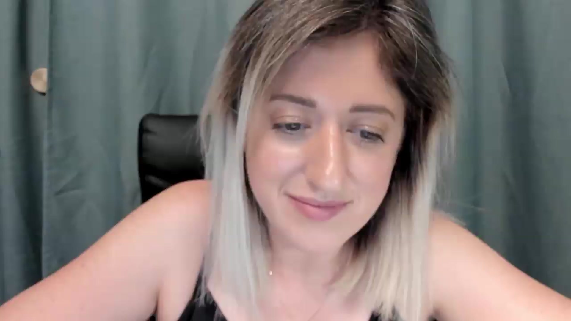 Gallery image thumbnail from SweetDelia_'s myfreecams stream on, 07/11/2026, 02:06 image 14 of 20