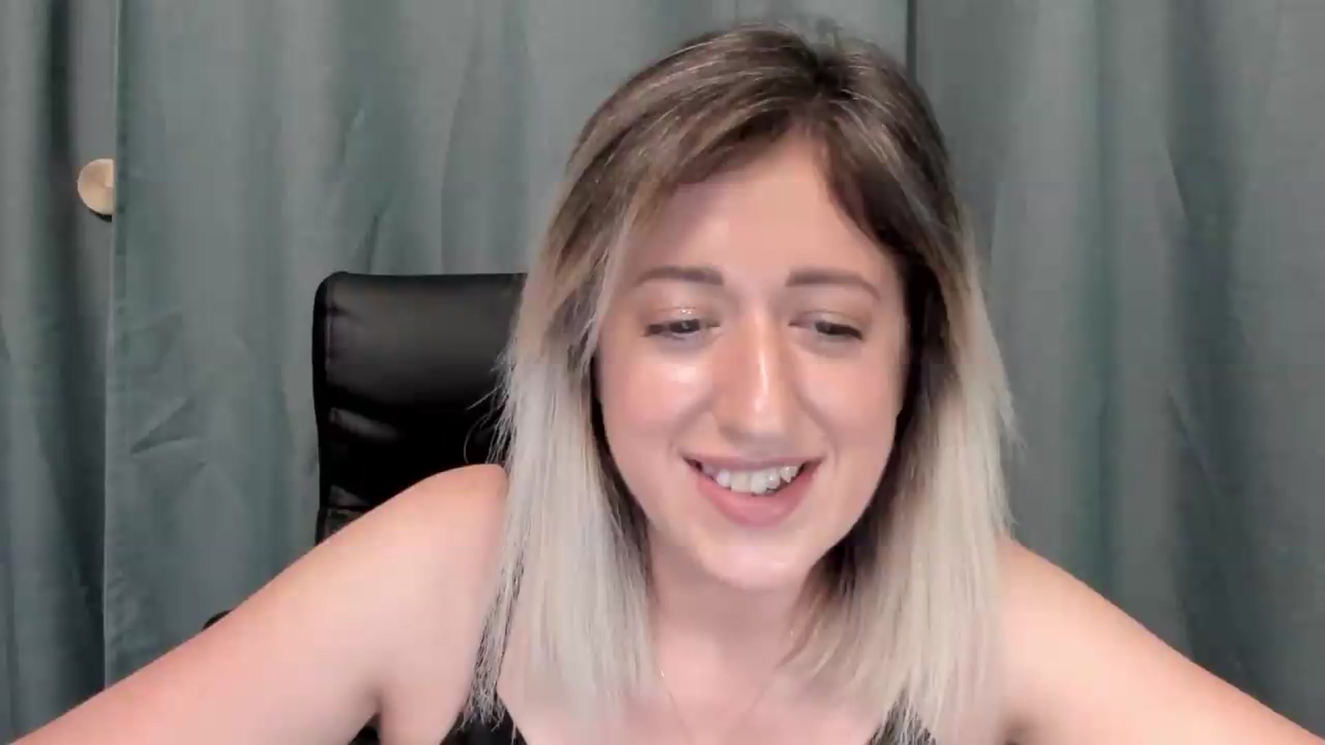 Gallery image thumbnail from SweetDelia_'s myfreecams stream on, 07/11/2026, 02:06 image 2 of 20