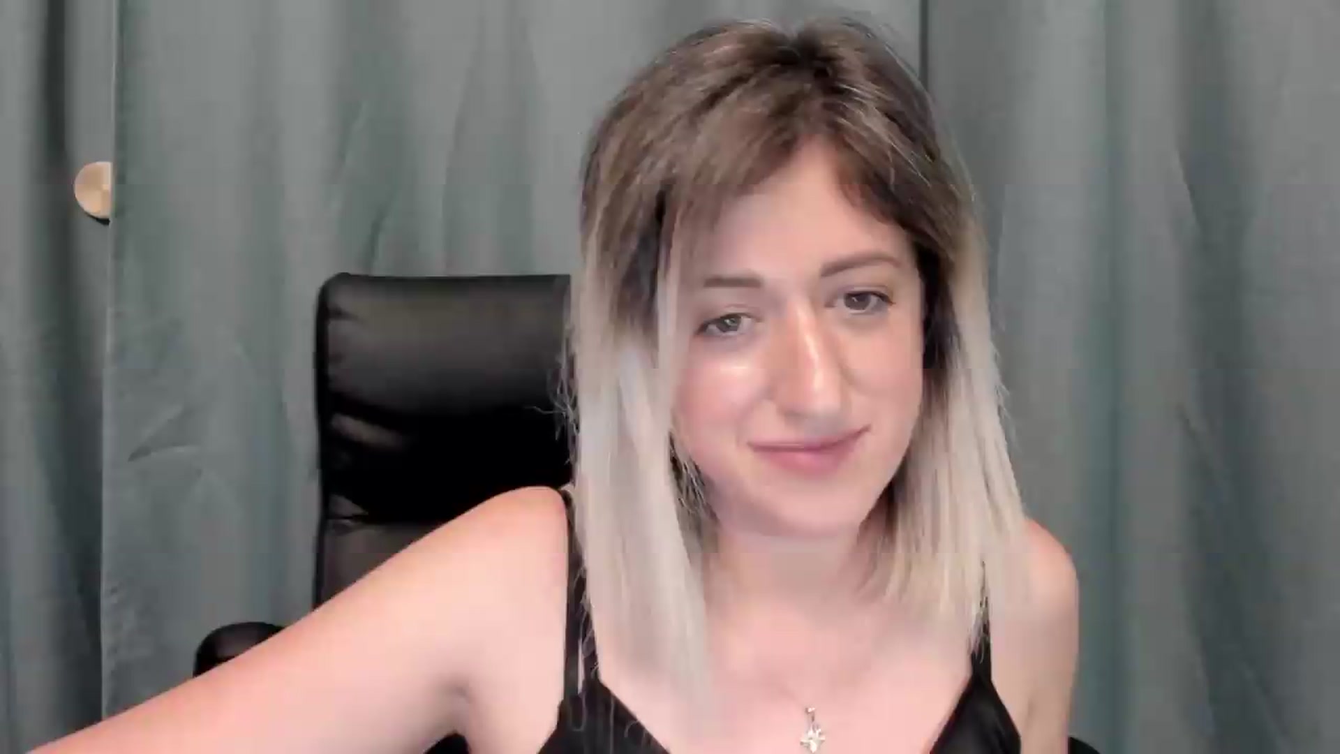 Gallery image thumbnail from SweetDelia_'s myfreecams stream on, 07/11/2026, 02:06 image 17 of 20