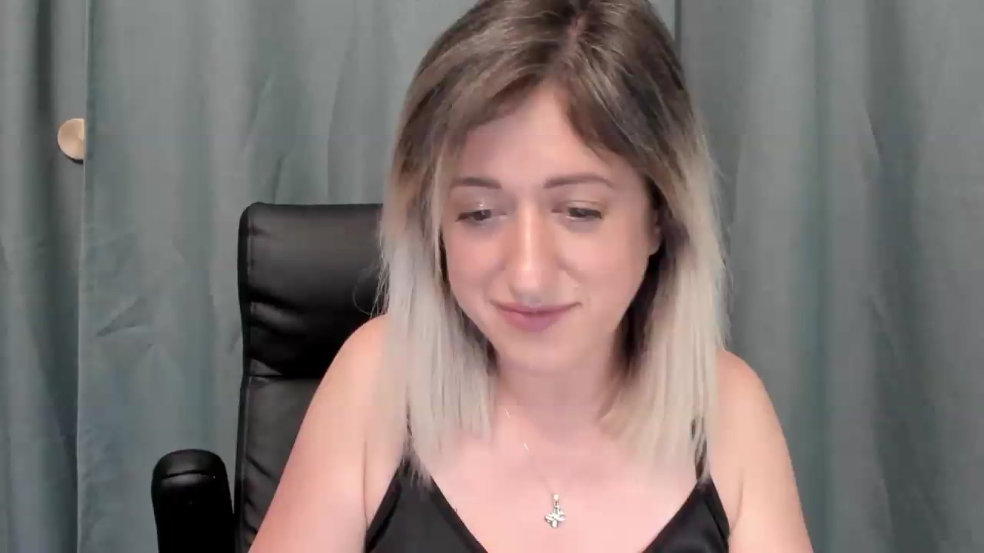 Gallery image thumbnail from SweetDelia_'s myfreecams stream on, 07/11/2026, 02:06 image 3 of 20