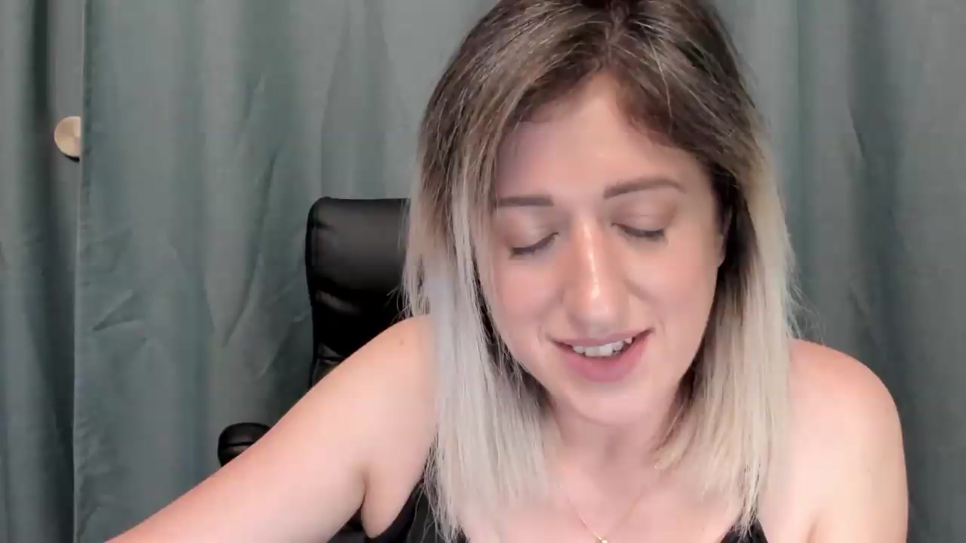 Gallery image thumbnail from SweetDelia_'s myfreecams stream on, 07/11/2026, 02:06 image 16 of 20