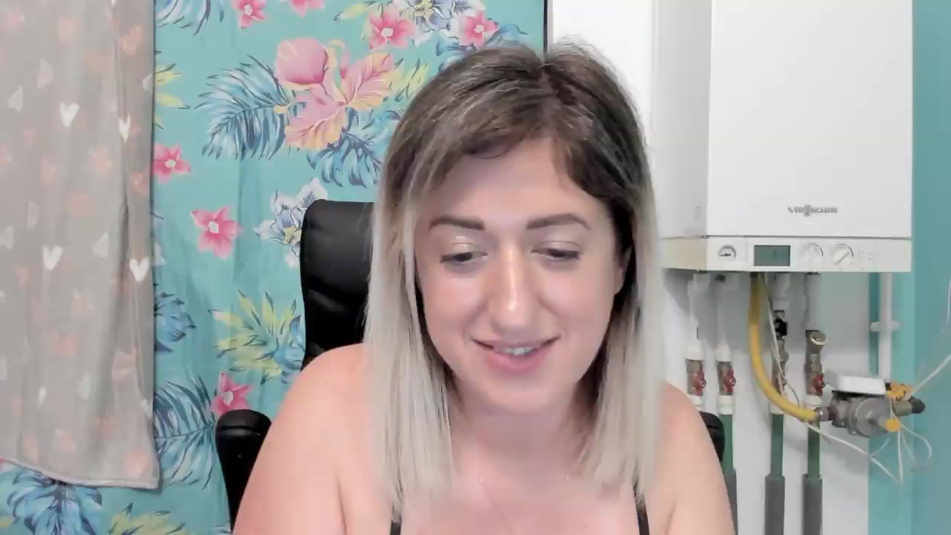 Gallery image thumbnail from SweetDelia_'s myfreecams stream on, 07/14/2026, 02:39 image 14 of 20