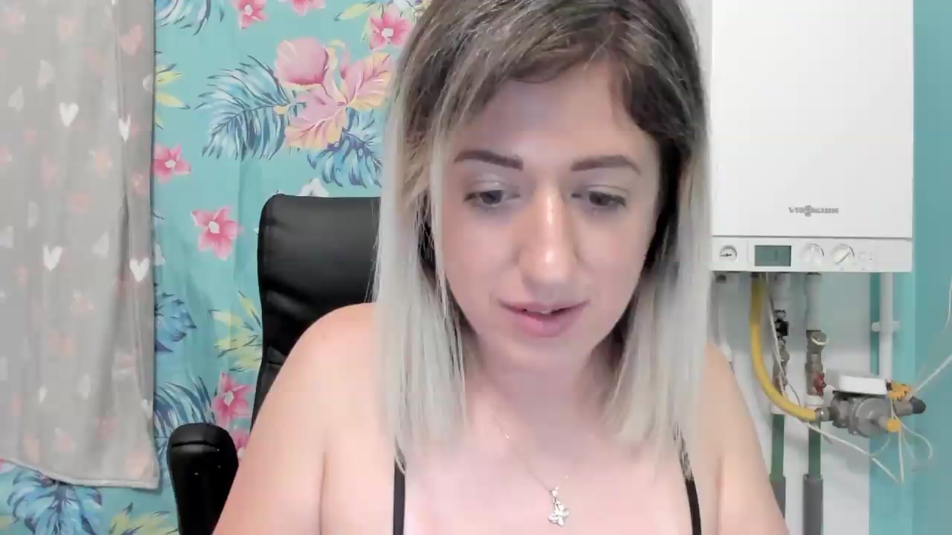 Gallery image thumbnail from SweetDelia_'s myfreecams stream on, 07/14/2026, 02:39 image 18 of 20