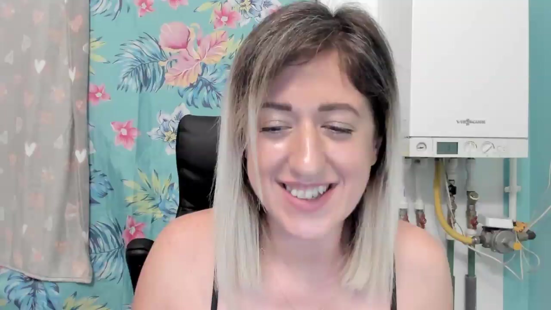 Gallery image thumbnail from SweetDelia_'s myfreecams stream on, 07/14/2026, 02:39 image 10 of 20