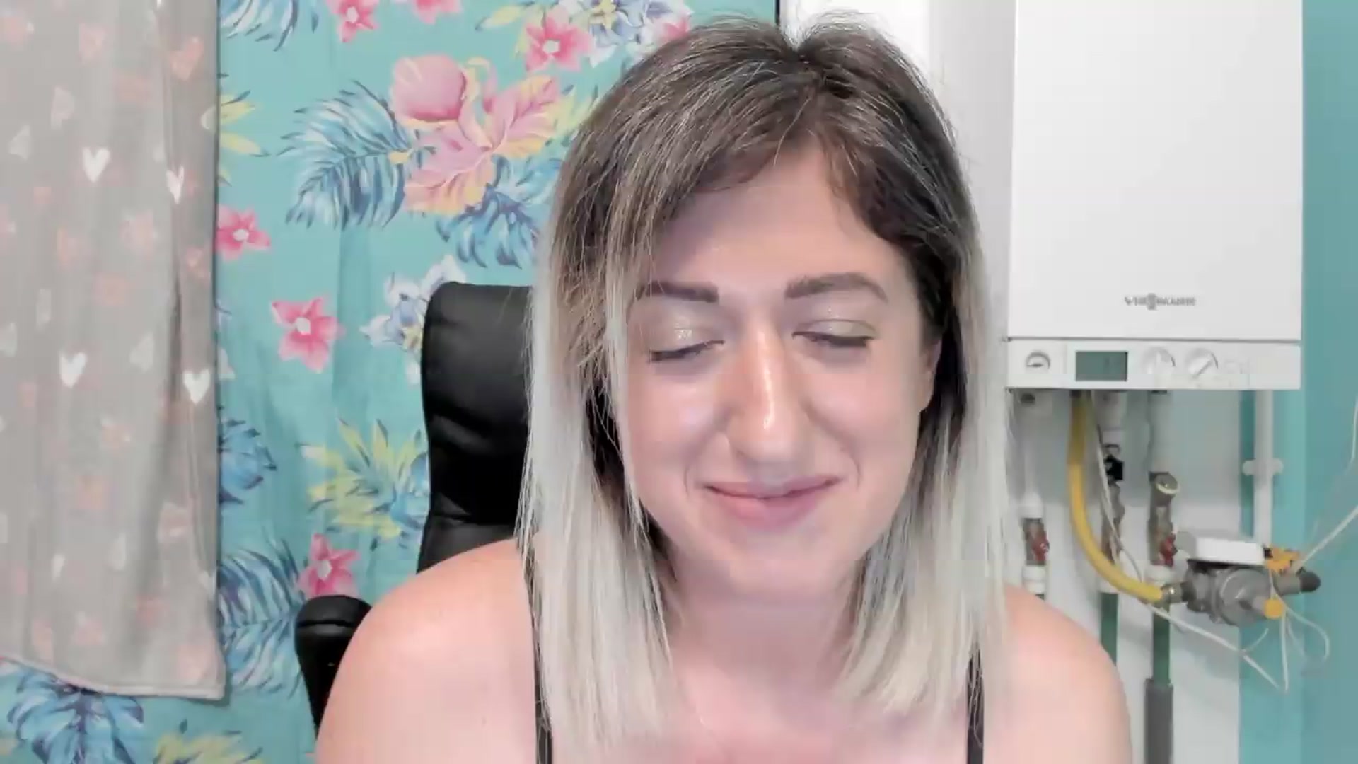 Gallery image thumbnail from SweetDelia_'s myfreecams stream on, 07/14/2026, 02:39 image 6 of 20