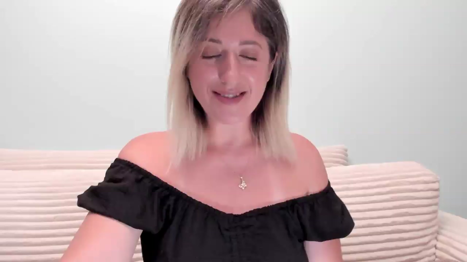 Gallery image thumbnail from SweetDelia_'s myfreecams stream on, 07/27/2026, 02:16 image 7 of 20