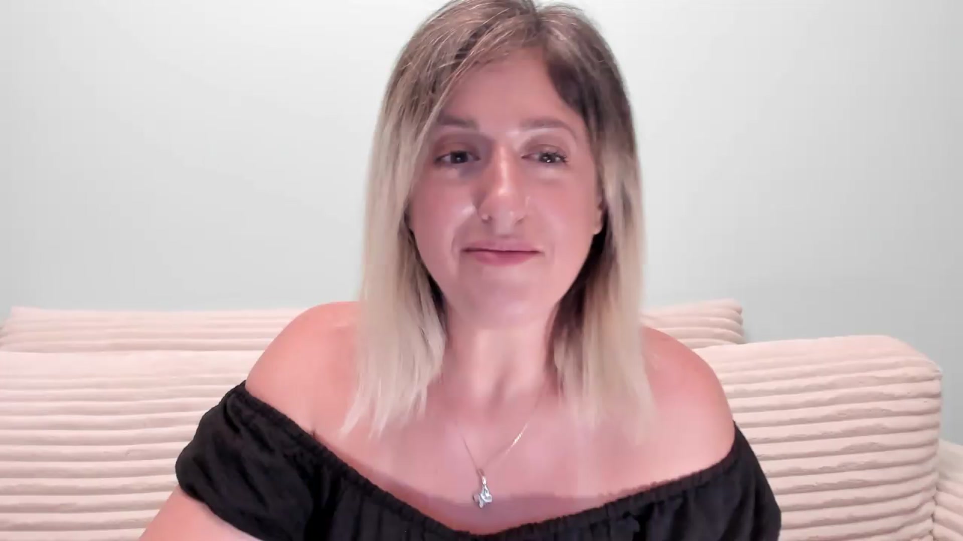 Gallery image thumbnail from SweetDelia_'s myfreecams stream on, 07/27/2026, 02:16 image 18 of 20