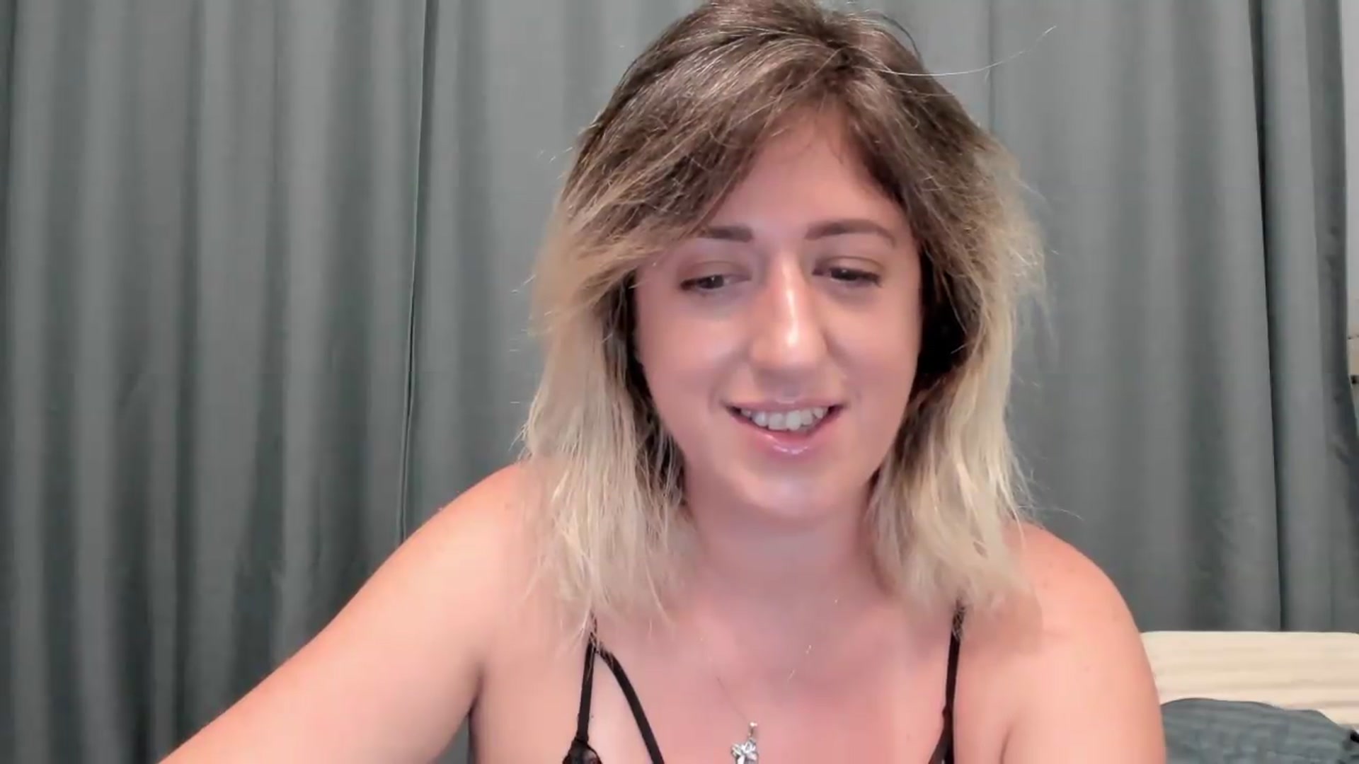 Gallery image thumbnail from SweetDelia_'s myfreecams stream on, 07/29/2026, 24:23 image 13 of 20
