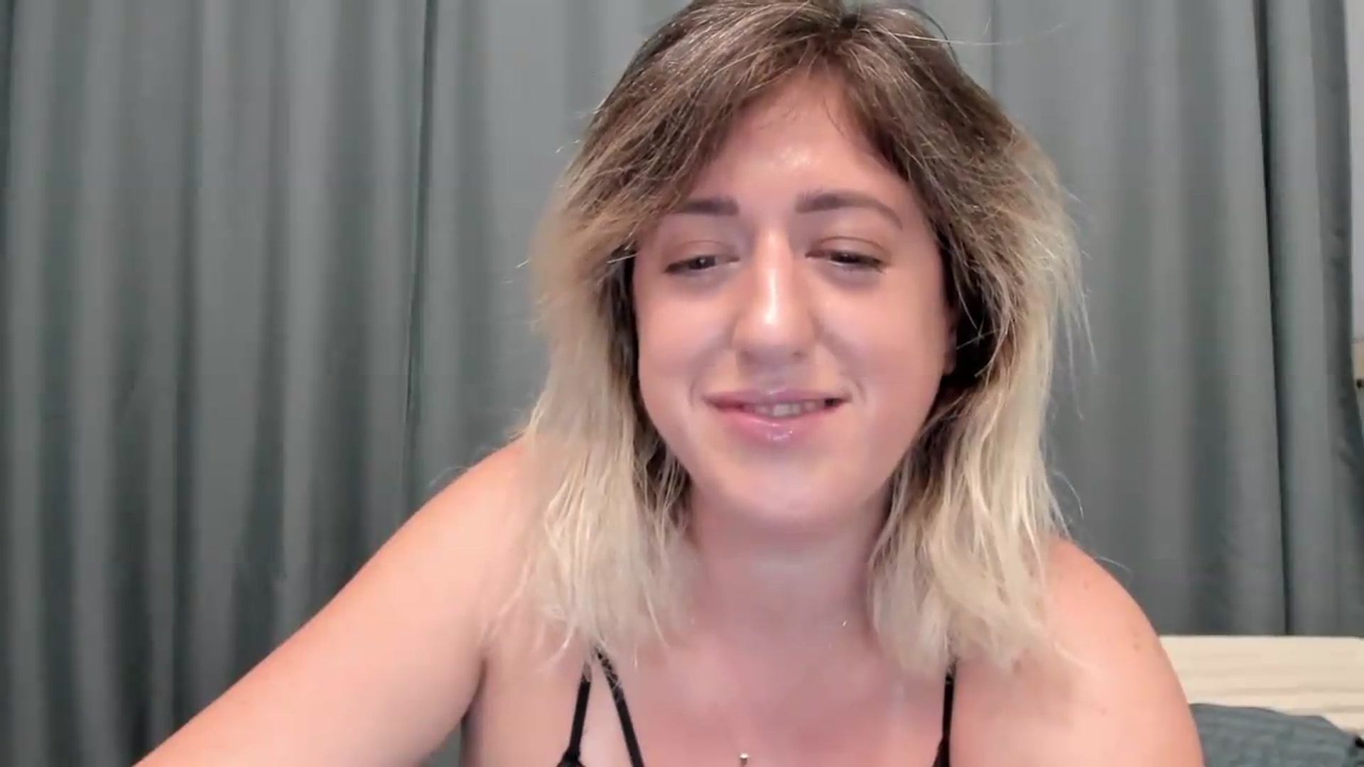 Gallery image thumbnail from SweetDelia_'s myfreecams stream on, 07/29/2026, 24:23 image 15 of 20