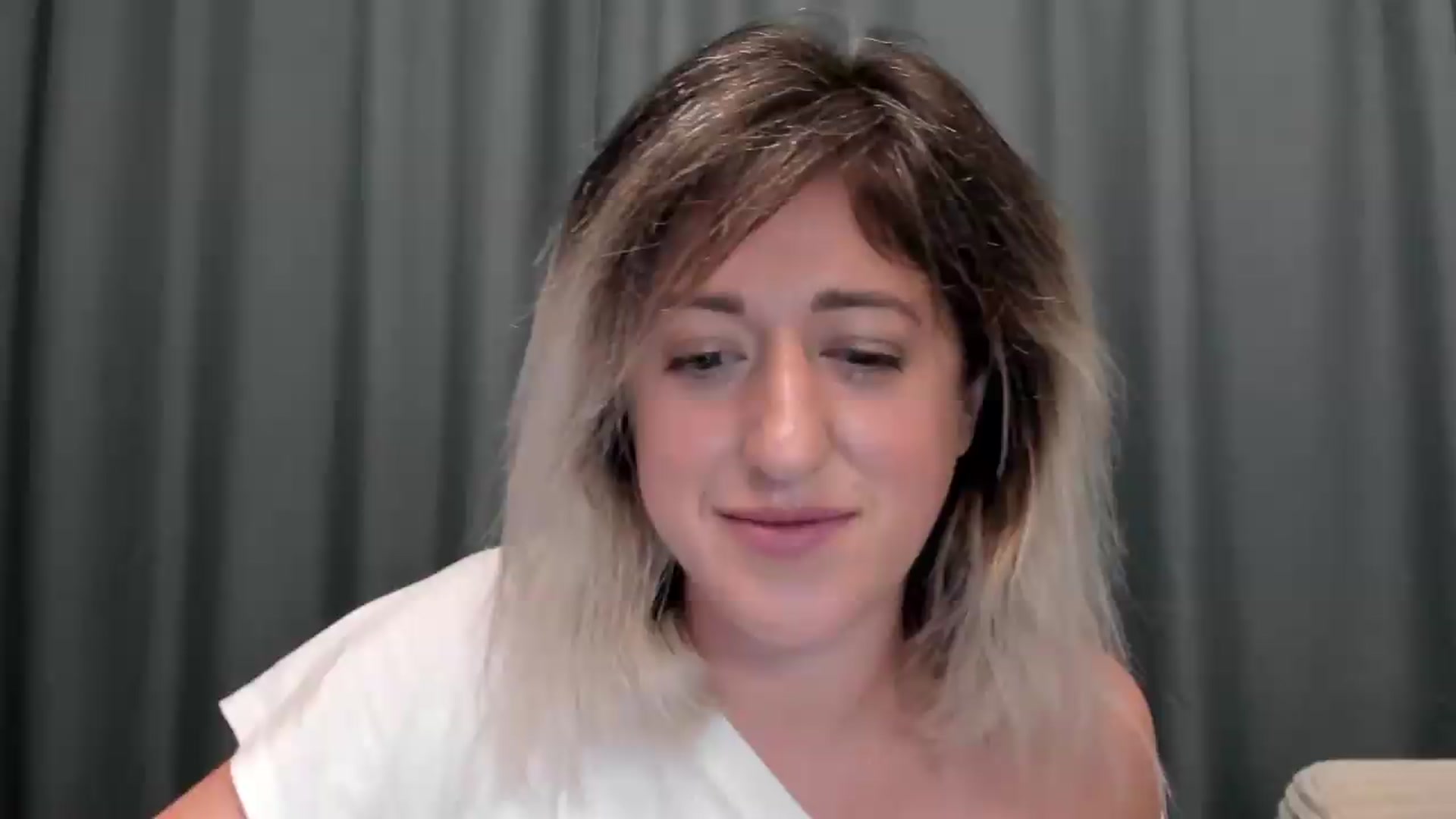 Gallery image thumbnail from SweetDelia_'s myfreecams stream on, 08/01/2026, 01:14 image 5 of 20