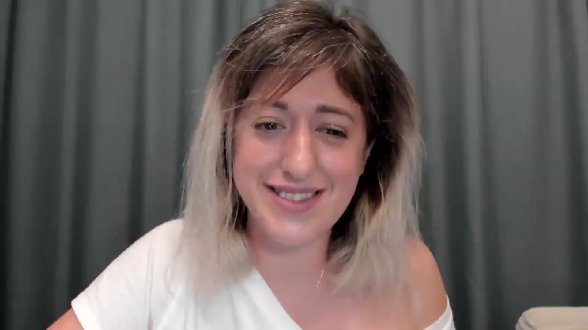 Gallery image thumbnail from SweetDelia_'s myfreecams stream on, 08/01/2026, 01:14 image 18 of 20