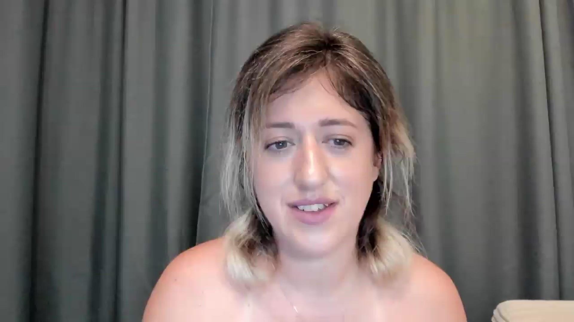 Gallery image thumbnail from SweetDelia_'s myfreecams stream on, 08/07/2026, 24:29 image 16 of 20