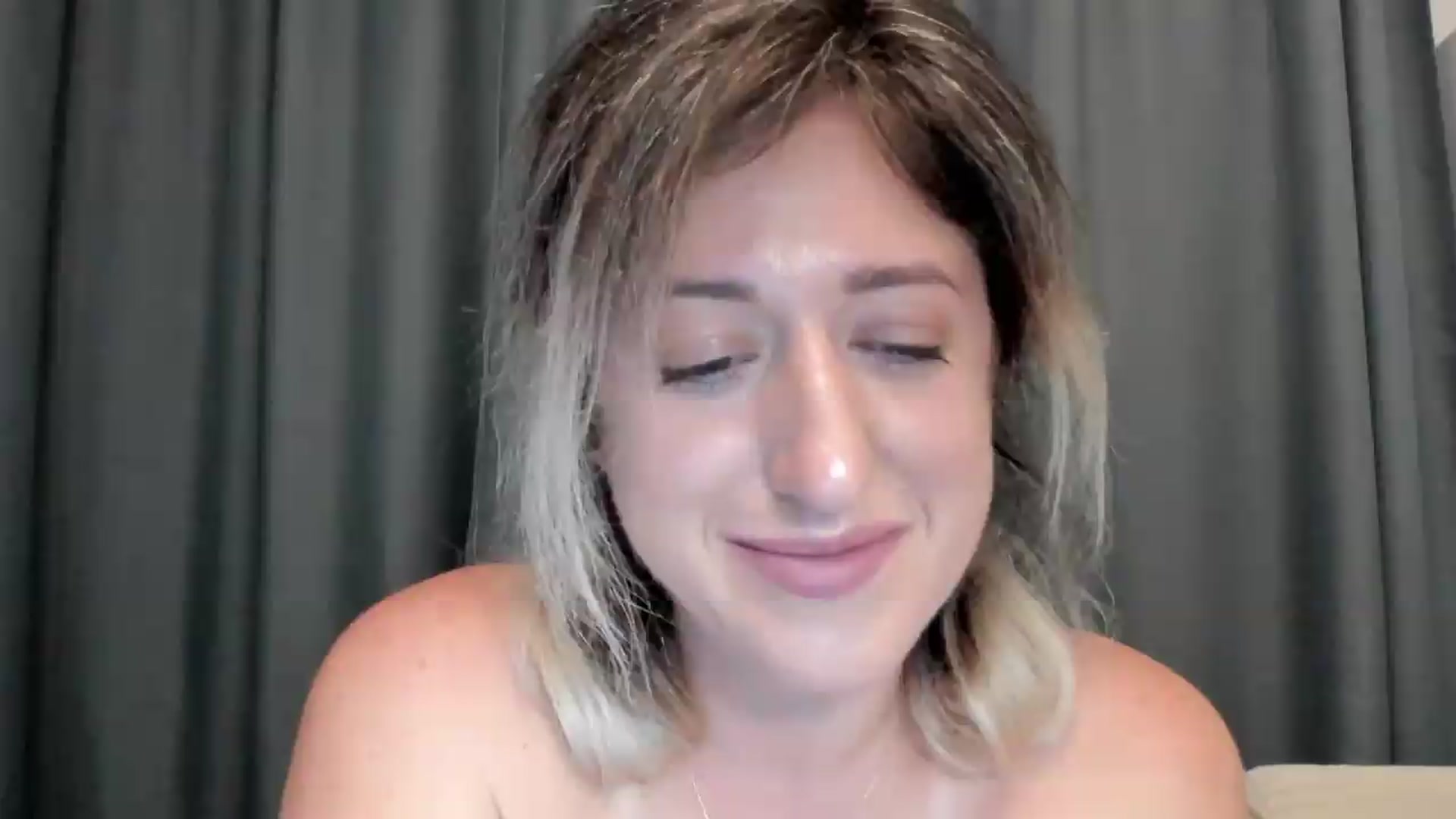 Gallery image thumbnail from SweetDelia_'s myfreecams stream on, 08/07/2026, 01:48 image 18 of 20