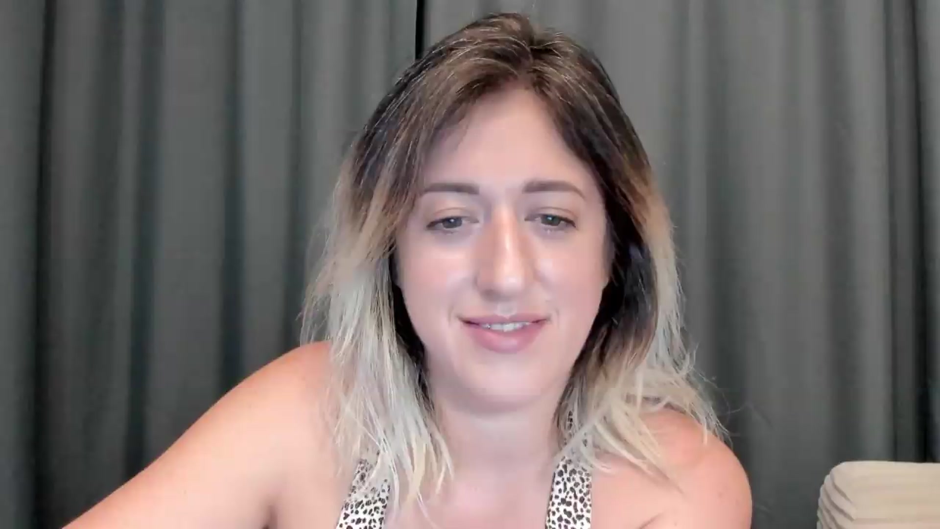 Gallery image thumbnail from SweetDelia_'s myfreecams stream on, 08/12/2026, 01:43 image 9 of 20