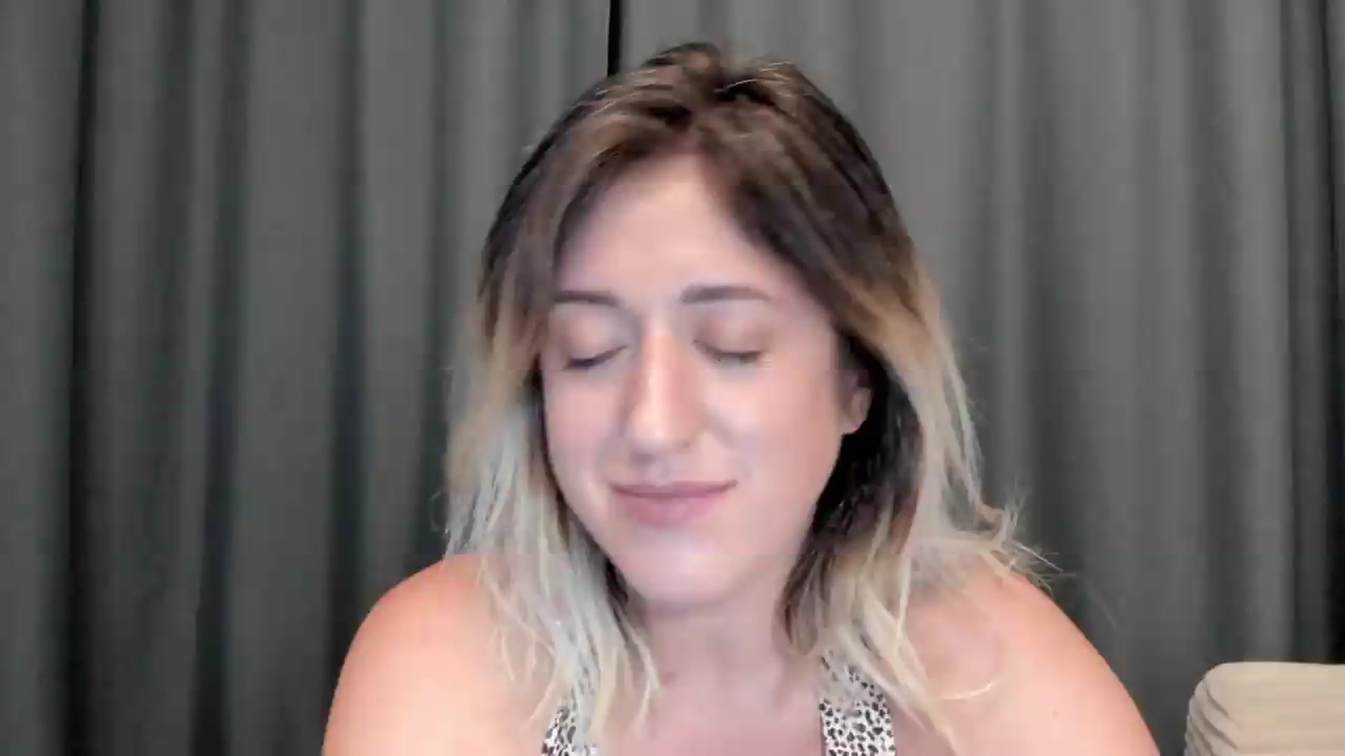 Gallery image thumbnail from SweetDelia_'s myfreecams stream on, 08/12/2026, 01:43 image 14 of 20