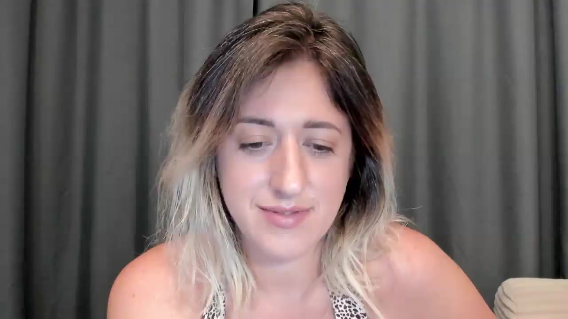 Gallery image thumbnail from SweetDelia_'s myfreecams stream on, 08/12/2026, 01:43 image 2 of 20