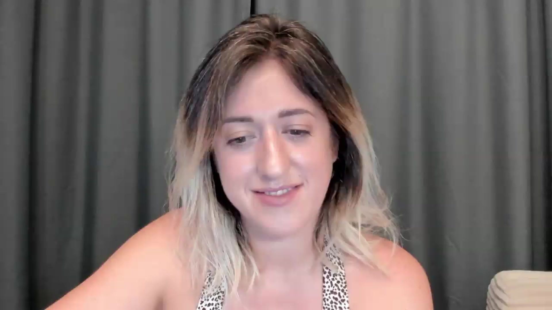 Gallery image thumbnail from SweetDelia_'s myfreecams stream on, 08/12/2026, 01:43 image 12 of 20