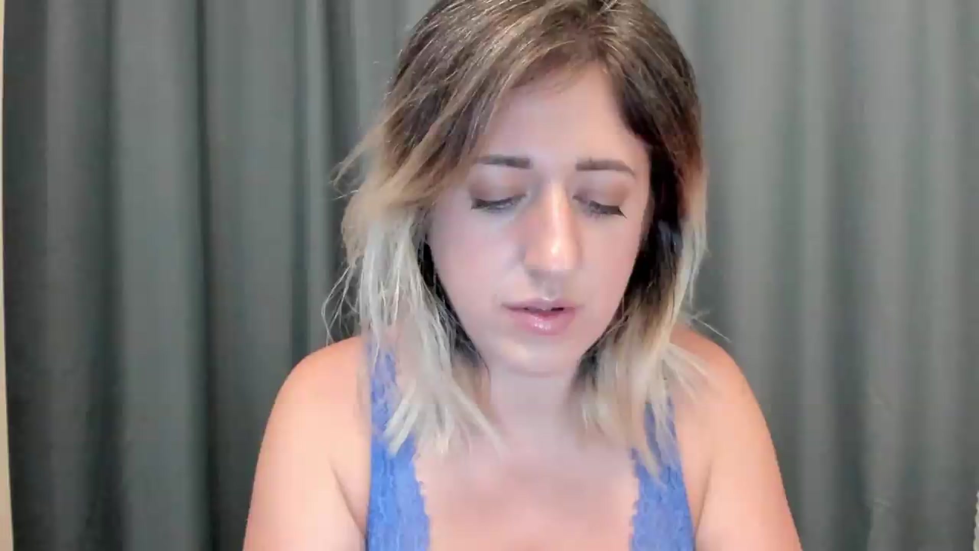 Gallery image thumbnail from SweetDelia_'s myfreecams stream on, 08/13/2026, 01:04 image 10 of 20
