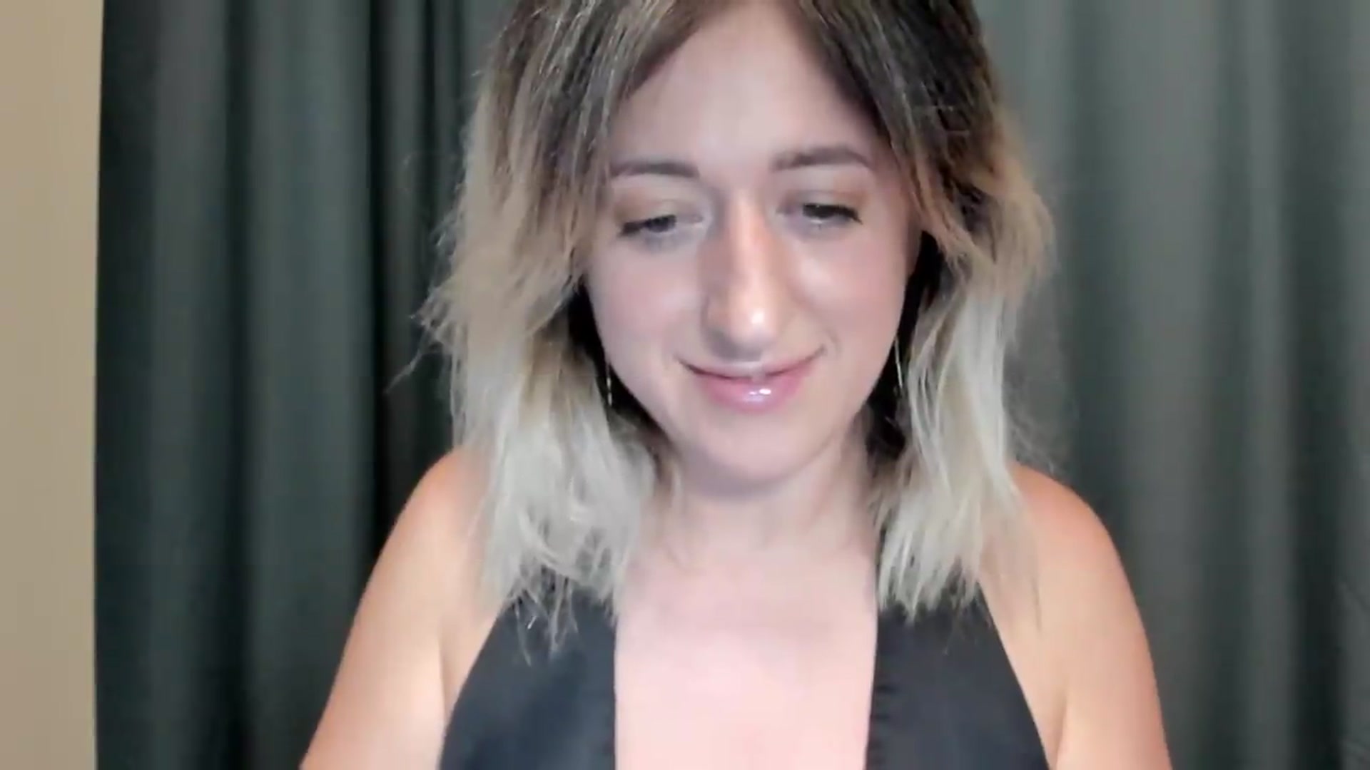 Gallery image thumbnail from SweetDelia_'s myfreecams stream on, 08/14/2026, 01:42 image 12 of 20