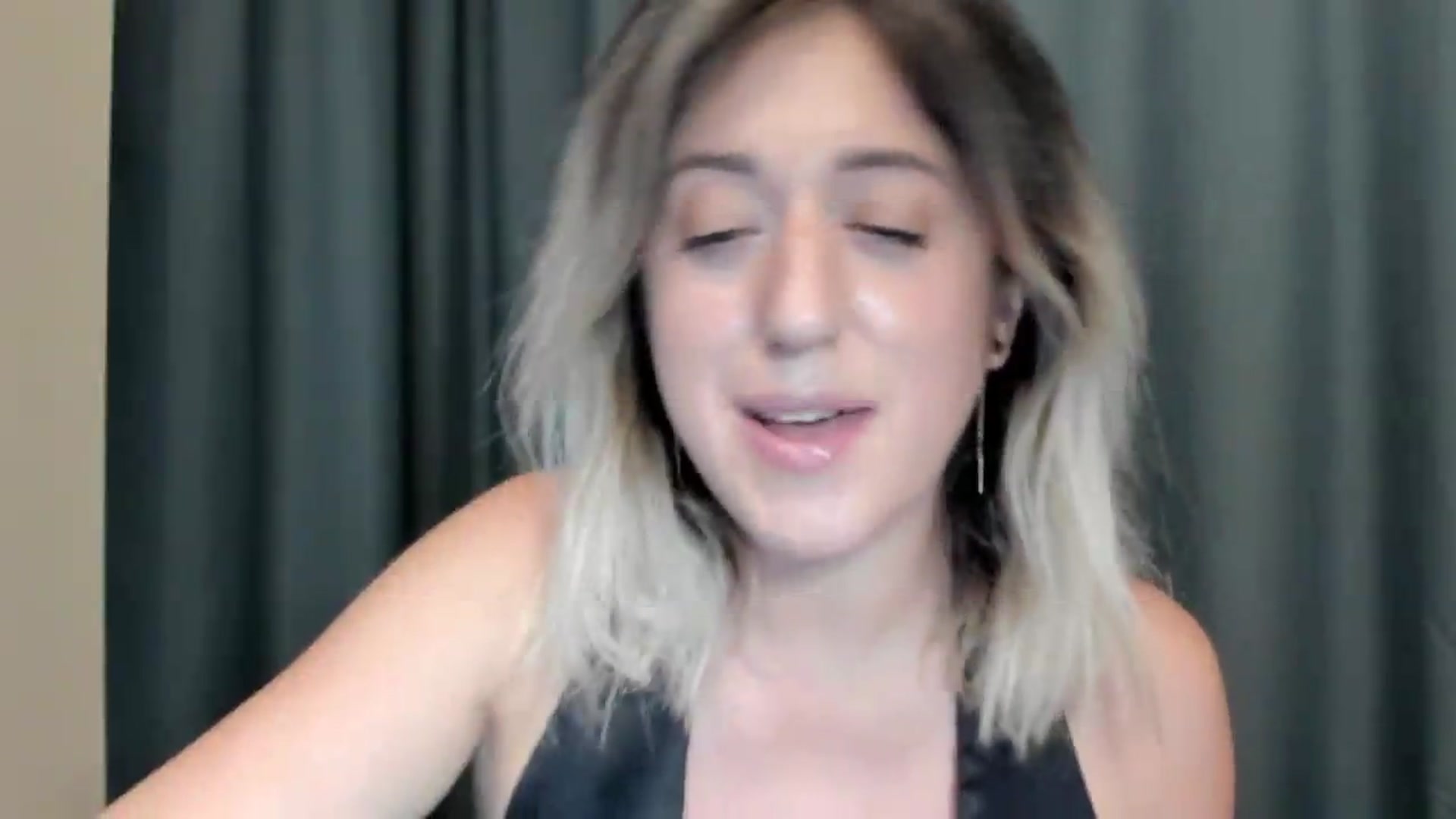 Gallery image thumbnail from SweetDelia_'s myfreecams stream on, 08/14/2026, 01:42 image 13 of 20