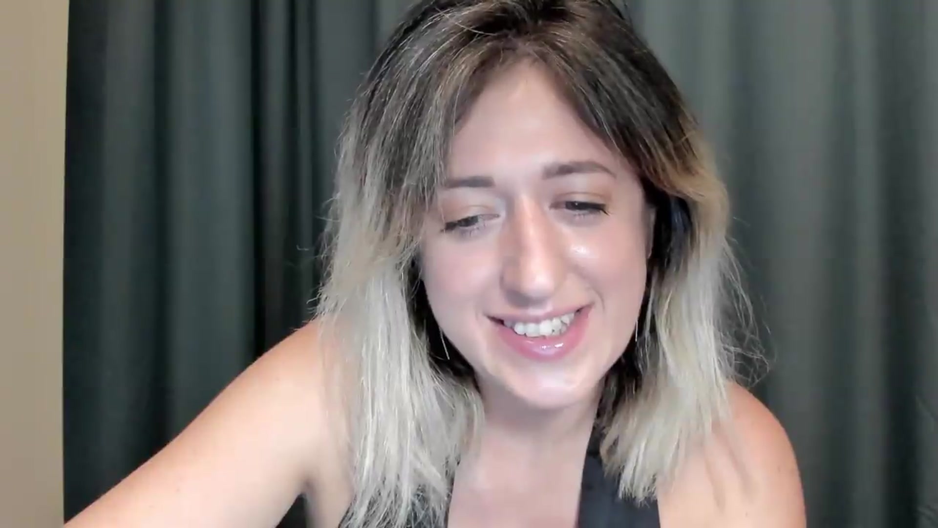 Gallery image thumbnail from SweetDelia_'s myfreecams stream on, 08/14/2026, 01:42 image 18 of 20