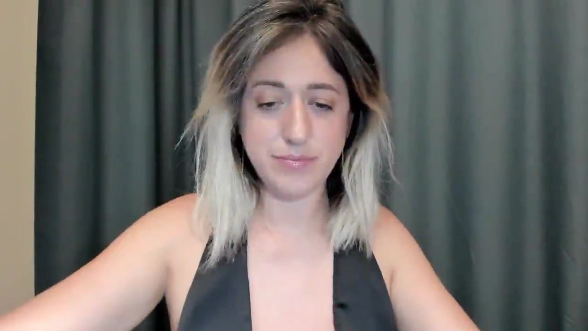 Gallery image thumbnail from SweetDelia_'s myfreecams stream on, 08/14/2026, 01:42 image 2 of 20