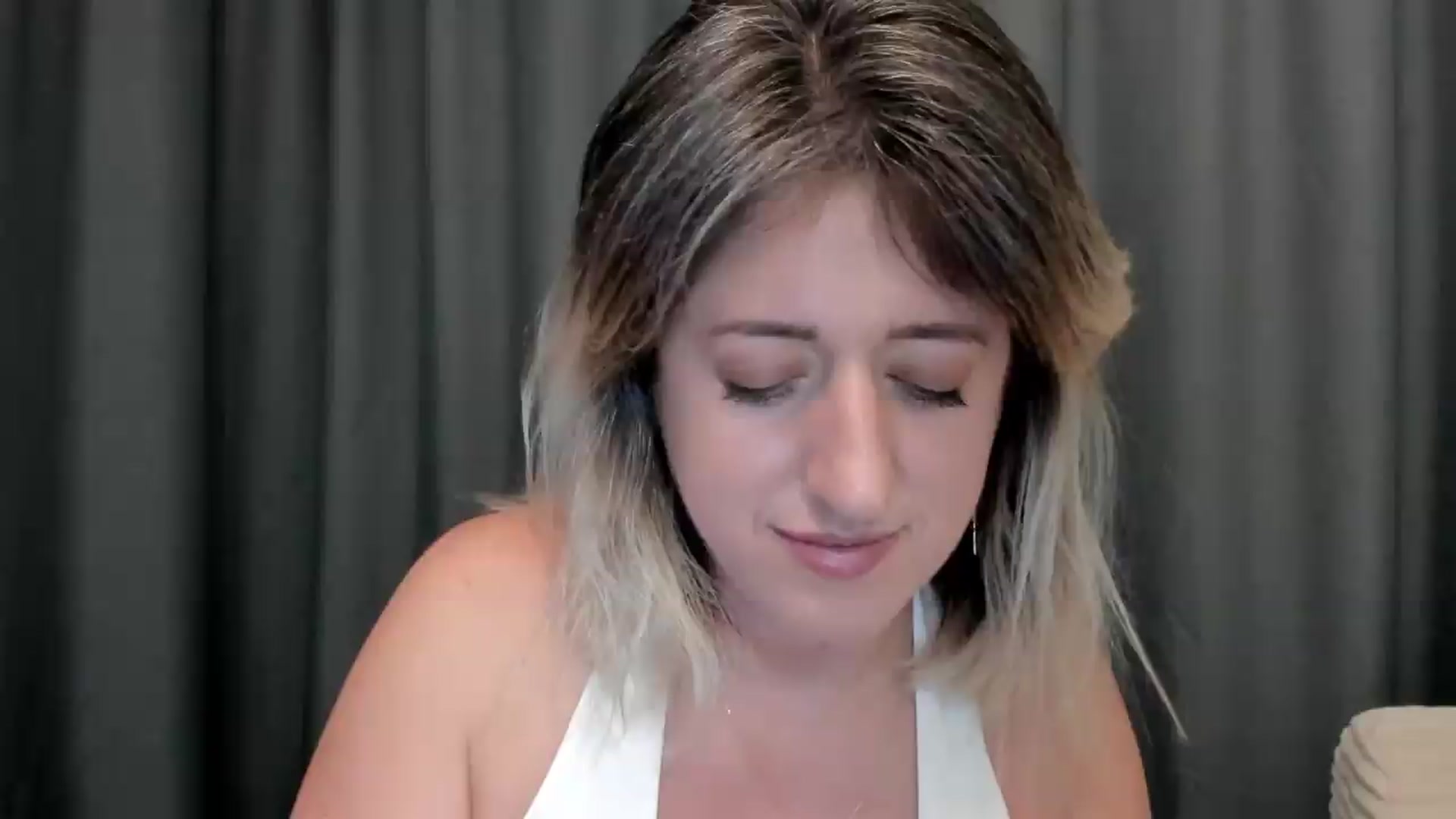 Gallery image thumbnail from SweetDelia_'s myfreecams stream on, 08/17/2026, 24:54 image 3 of 20