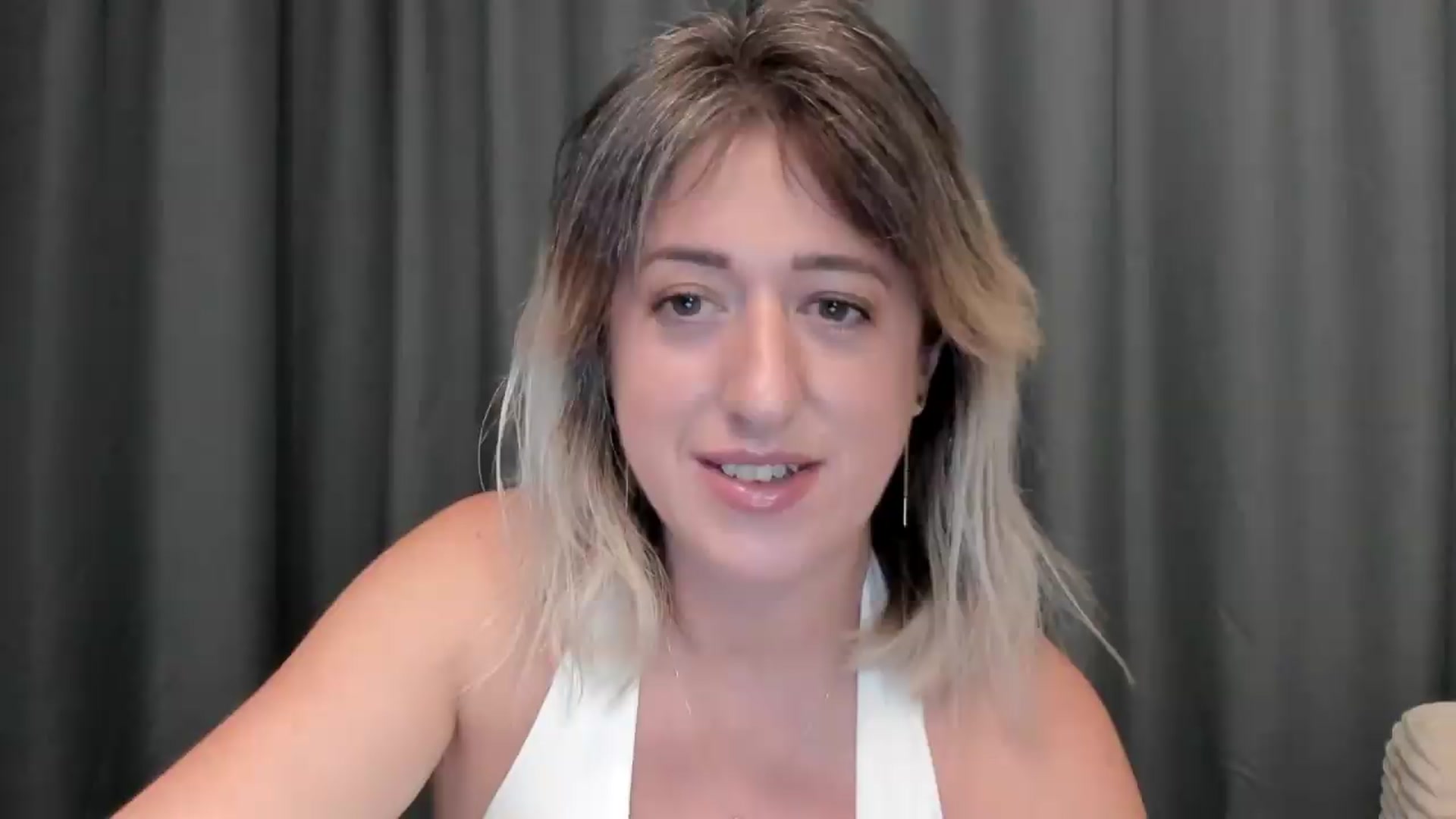 Gallery image thumbnail from SweetDelia_'s myfreecams stream on, 08/17/2026, 24:54 image 7 of 20