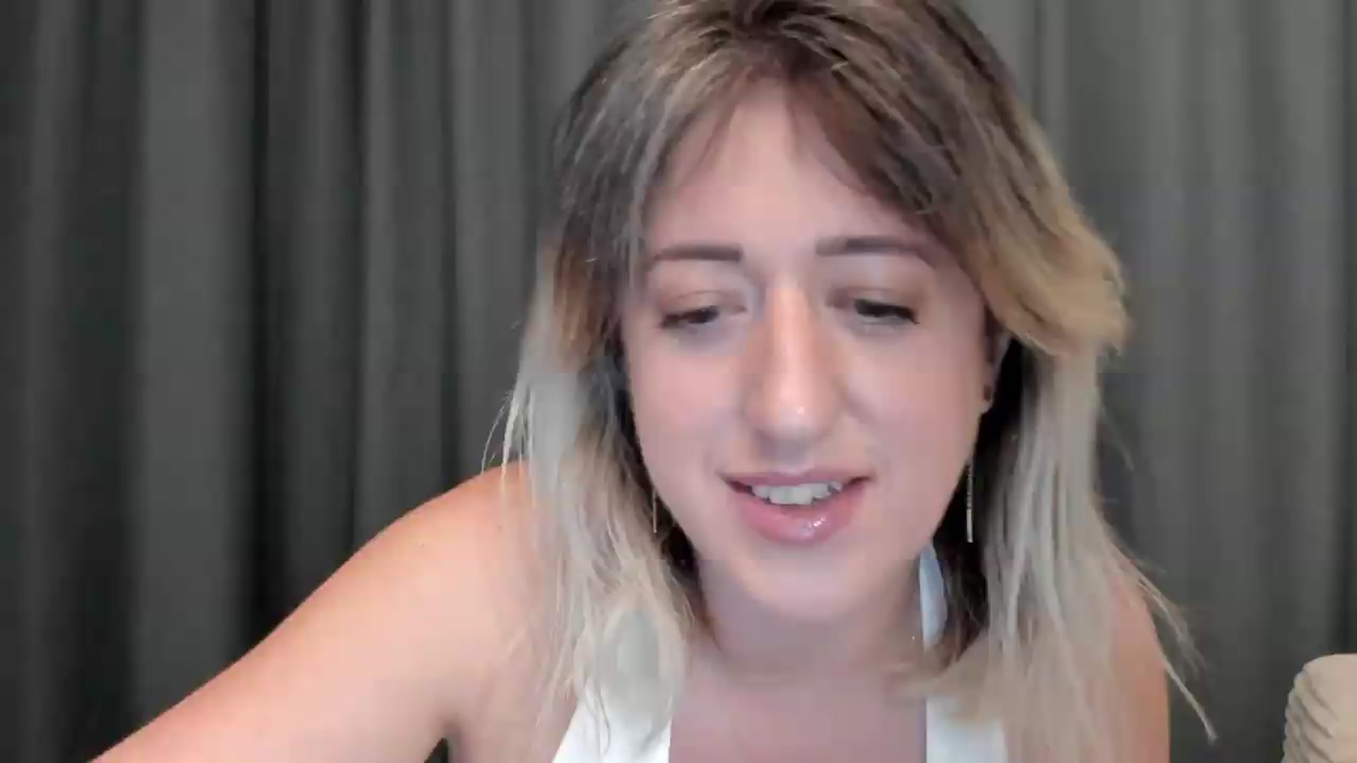 Gallery image thumbnail from SweetDelia_'s myfreecams stream on, 08/17/2026, 24:54 image 9 of 20