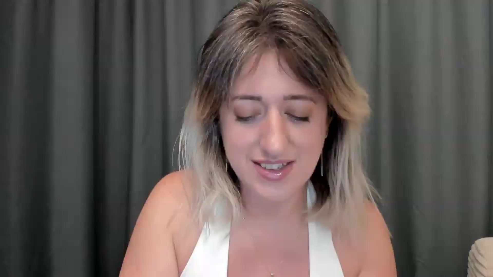 Gallery image thumbnail from SweetDelia_'s myfreecams stream on, 08/17/2026, 24:54 image 6 of 20