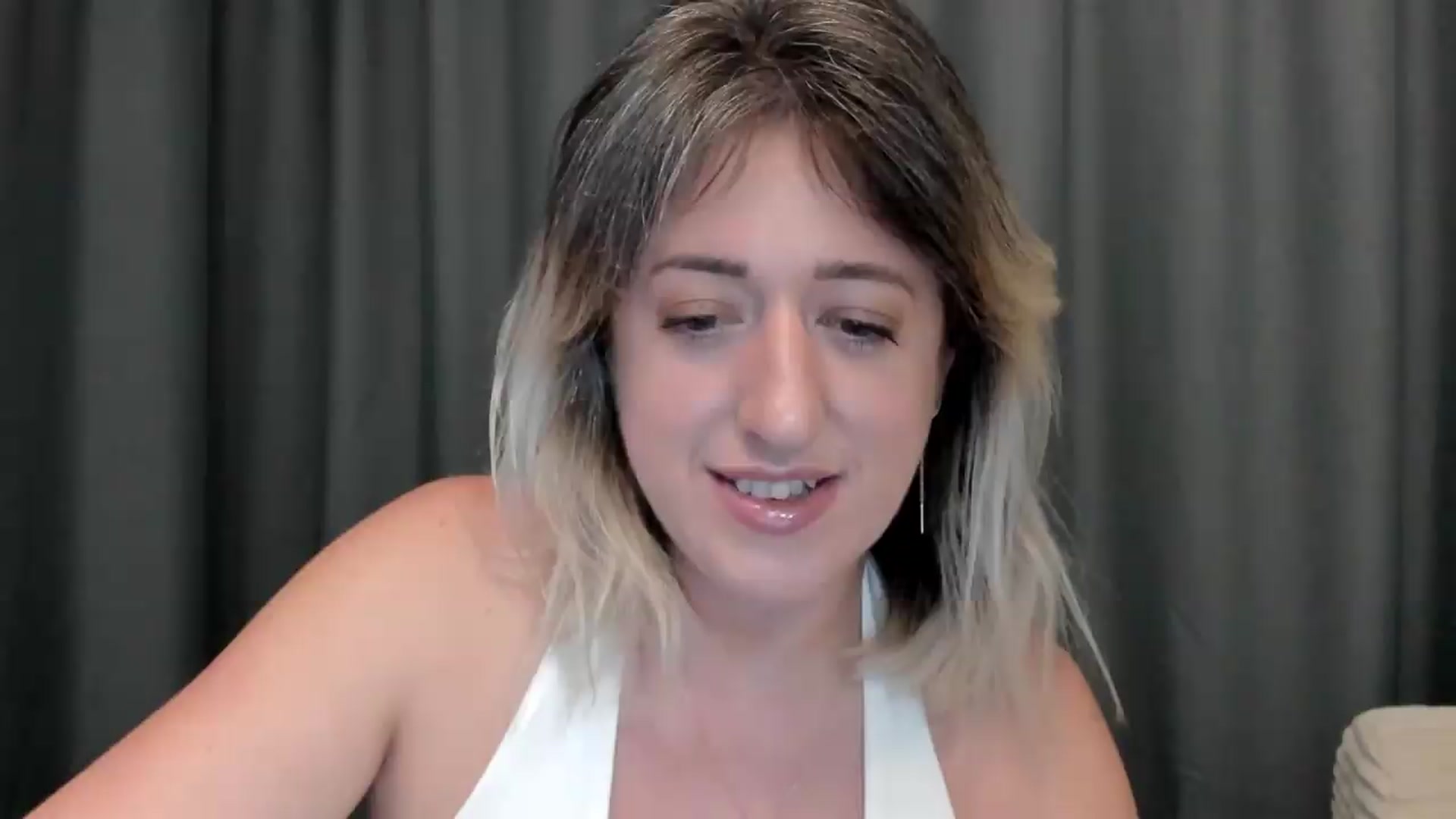 Gallery image thumbnail from SweetDelia_'s myfreecams stream on, 08/17/2026, 24:54 image 1 of 20