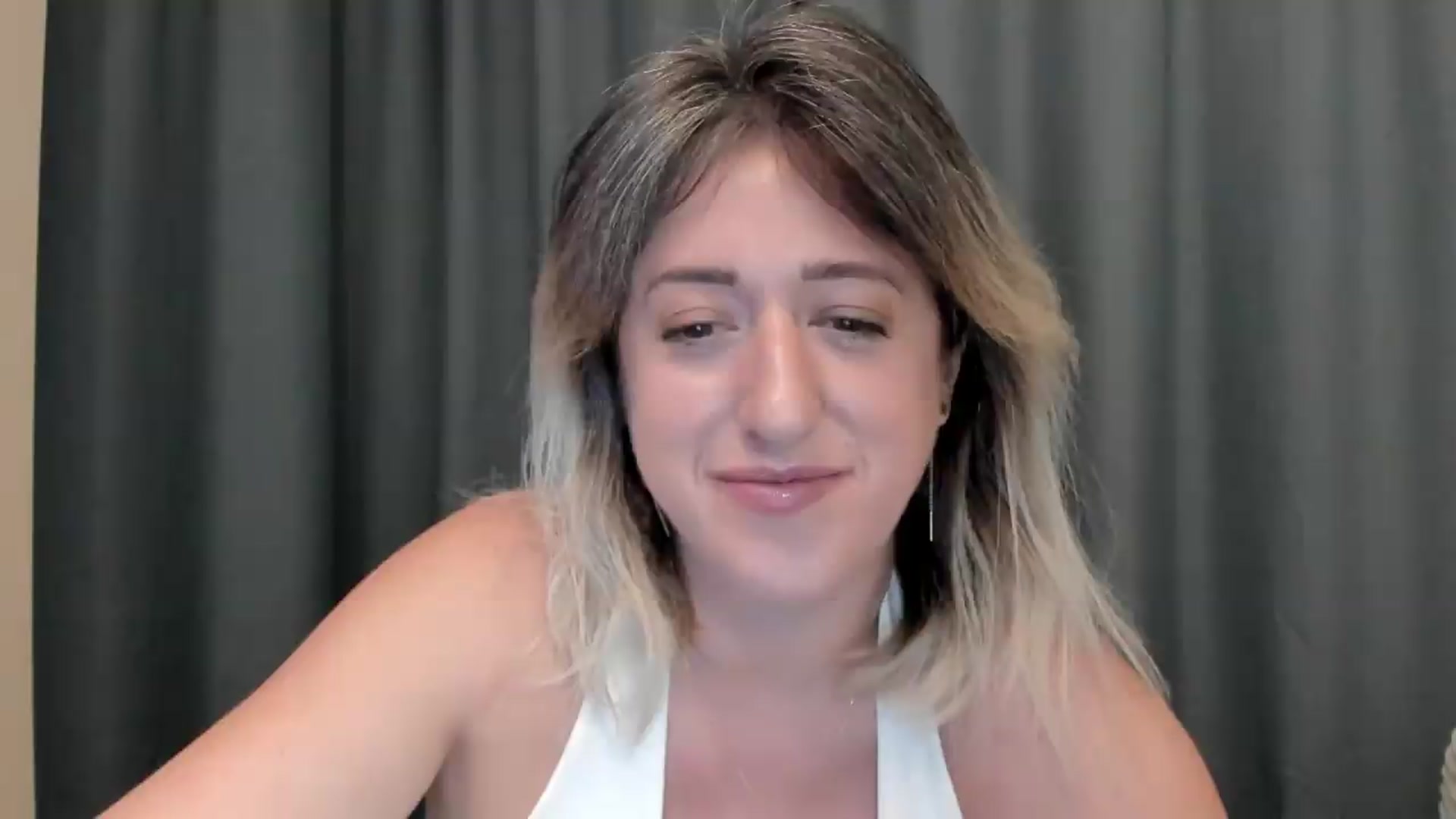 Gallery image thumbnail from SweetDelia_'s myfreecams stream on, 08/17/2026, 01:12 image 13 of 20