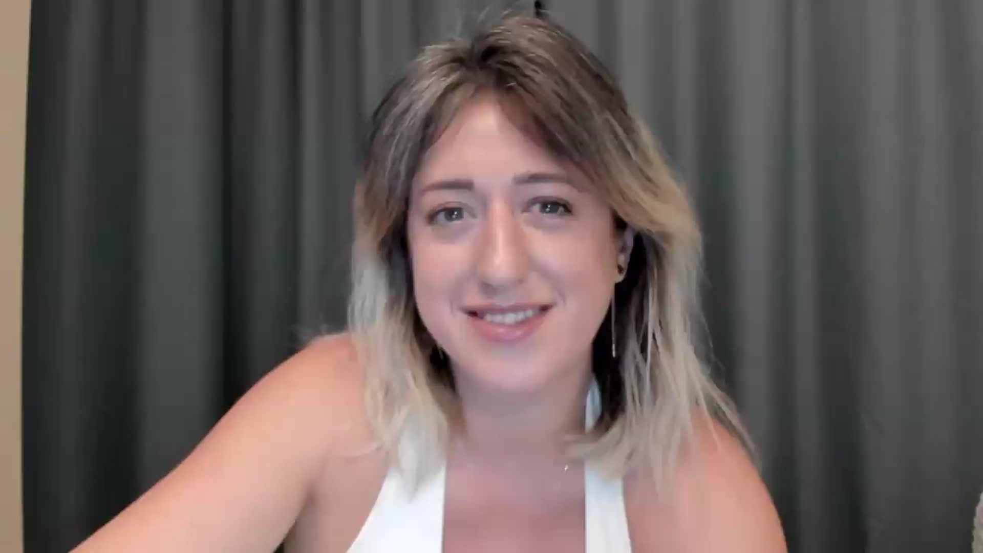 Gallery image thumbnail from SweetDelia_'s myfreecams stream on, 08/17/2026, 01:12 image 19 of 20
