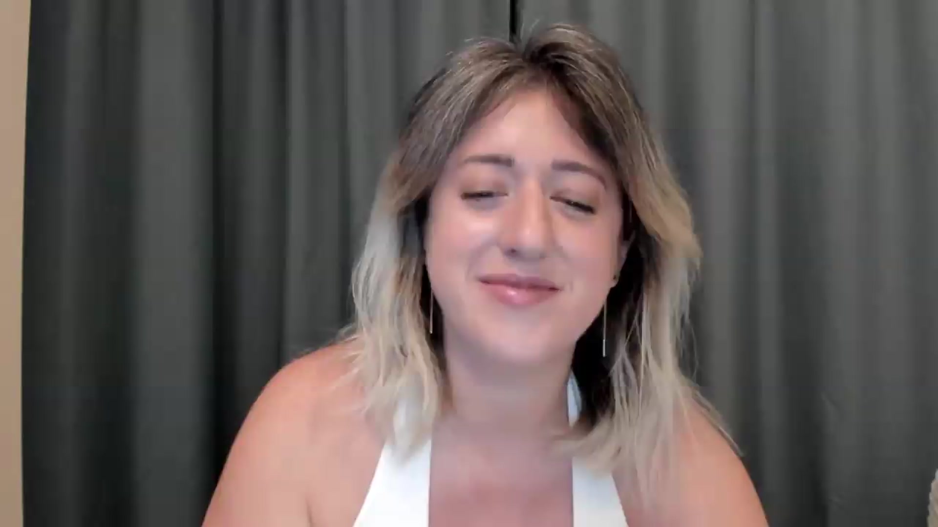 Gallery image thumbnail from SweetDelia_'s myfreecams stream on, 08/17/2026, 01:12 image 12 of 20