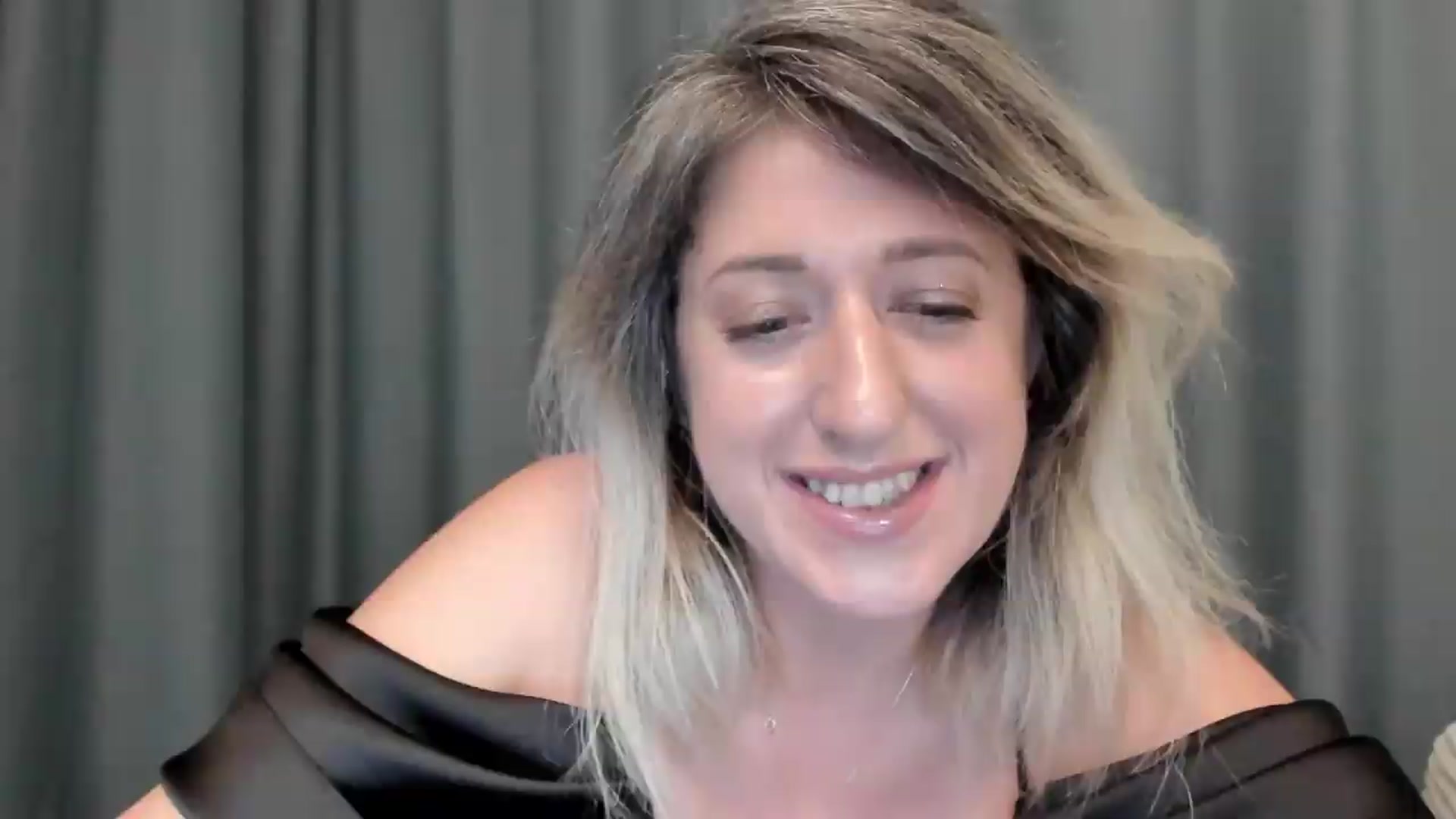 Gallery image thumbnail from SweetDelia_'s myfreecams stream on, 08/18/2026, 01:29 image 9 of 20