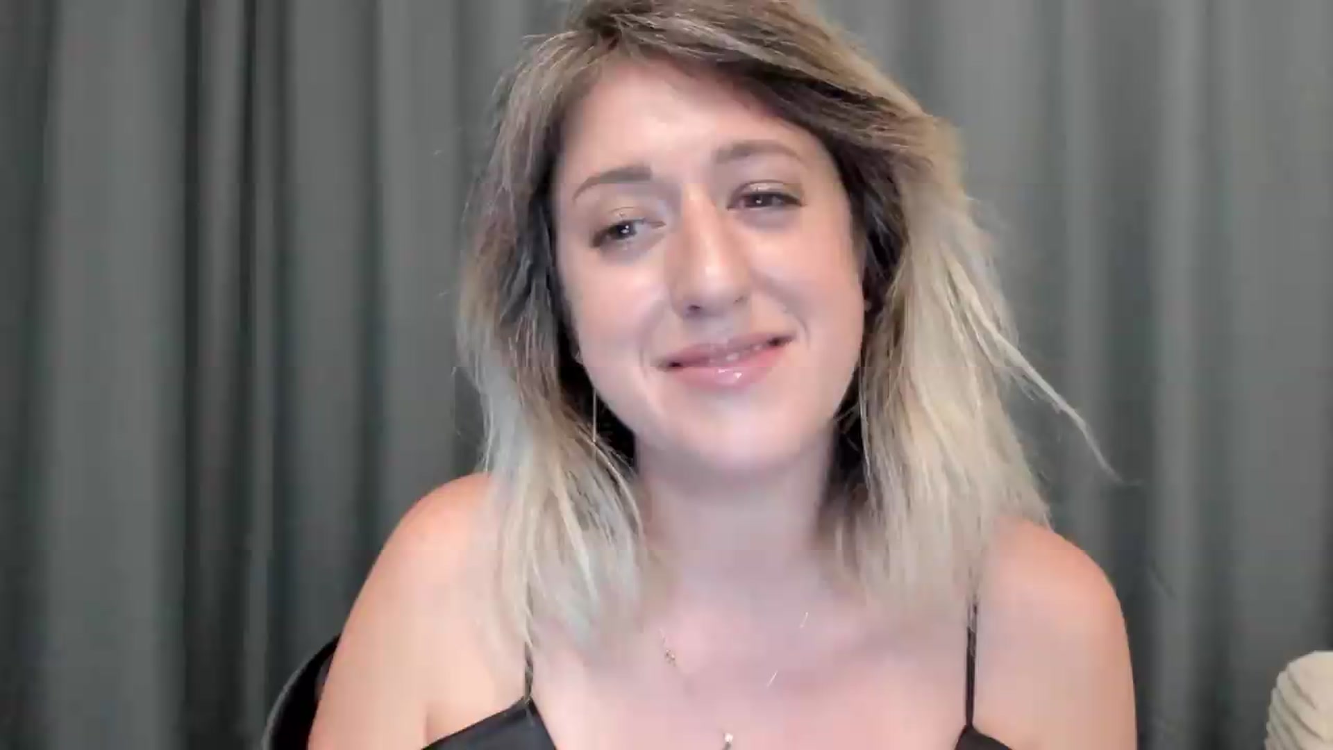 Gallery image thumbnail from SweetDelia_'s myfreecams stream on, 08/18/2026, 01:29 image 20 of 20