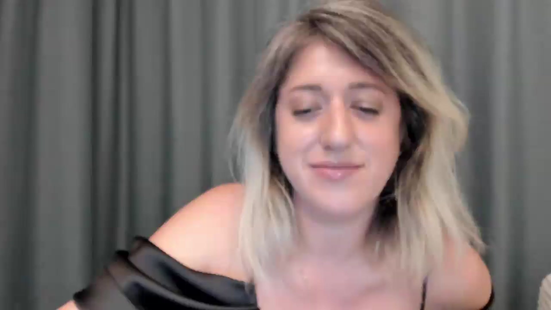 Gallery image thumbnail from SweetDelia_'s myfreecams stream on, 08/18/2026, 01:29 image 13 of 20