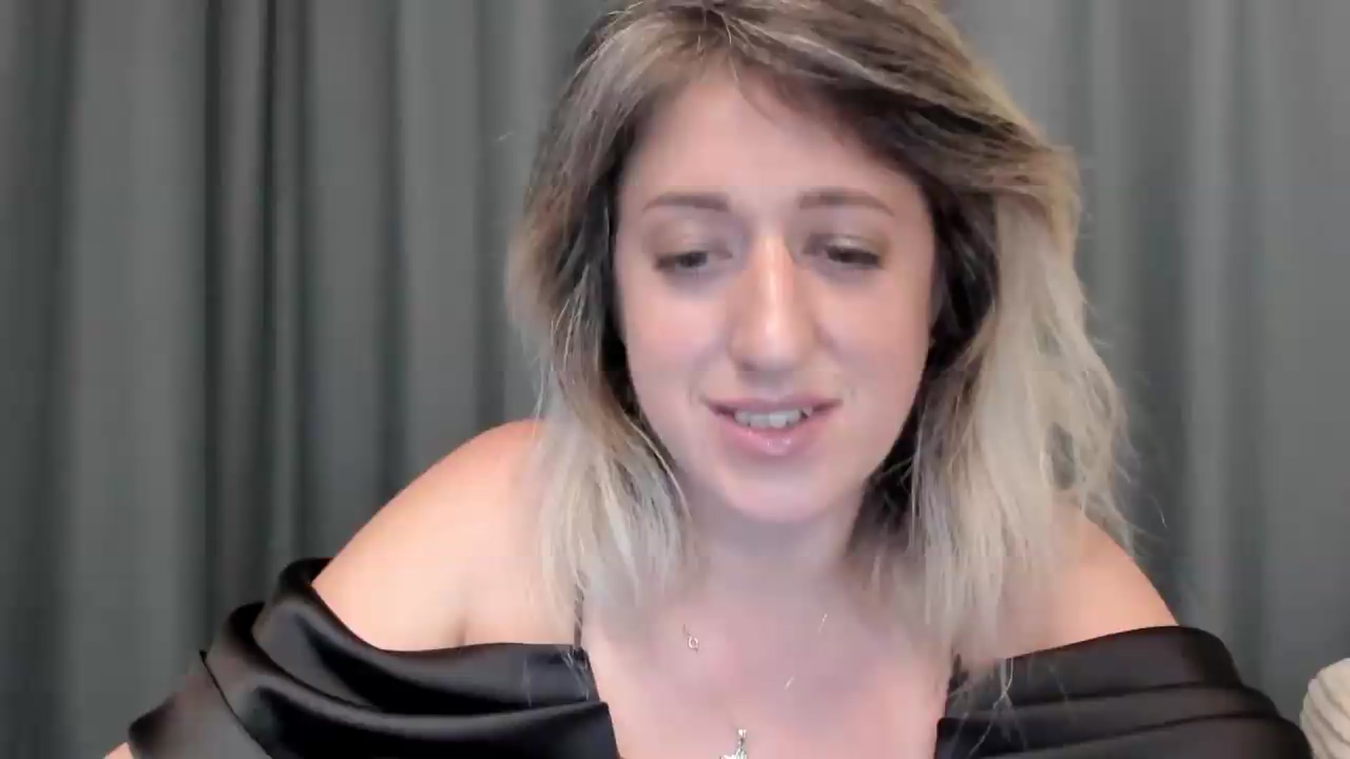 Gallery image thumbnail from SweetDelia_'s myfreecams stream on, 08/18/2026, 01:29 image 18 of 20