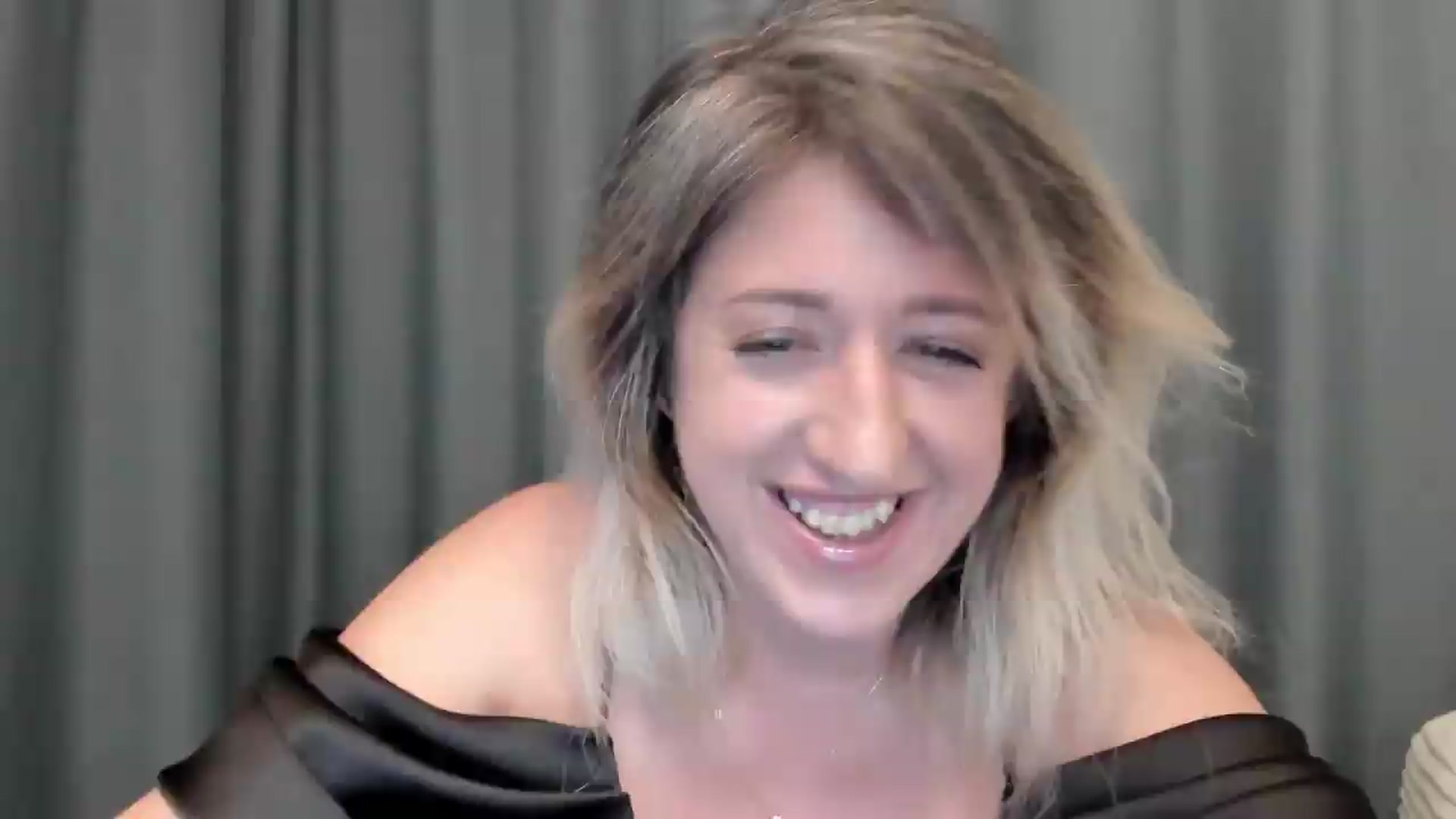Gallery image thumbnail from SweetDelia_'s myfreecams stream on, 08/18/2026, 01:29 image 17 of 20
