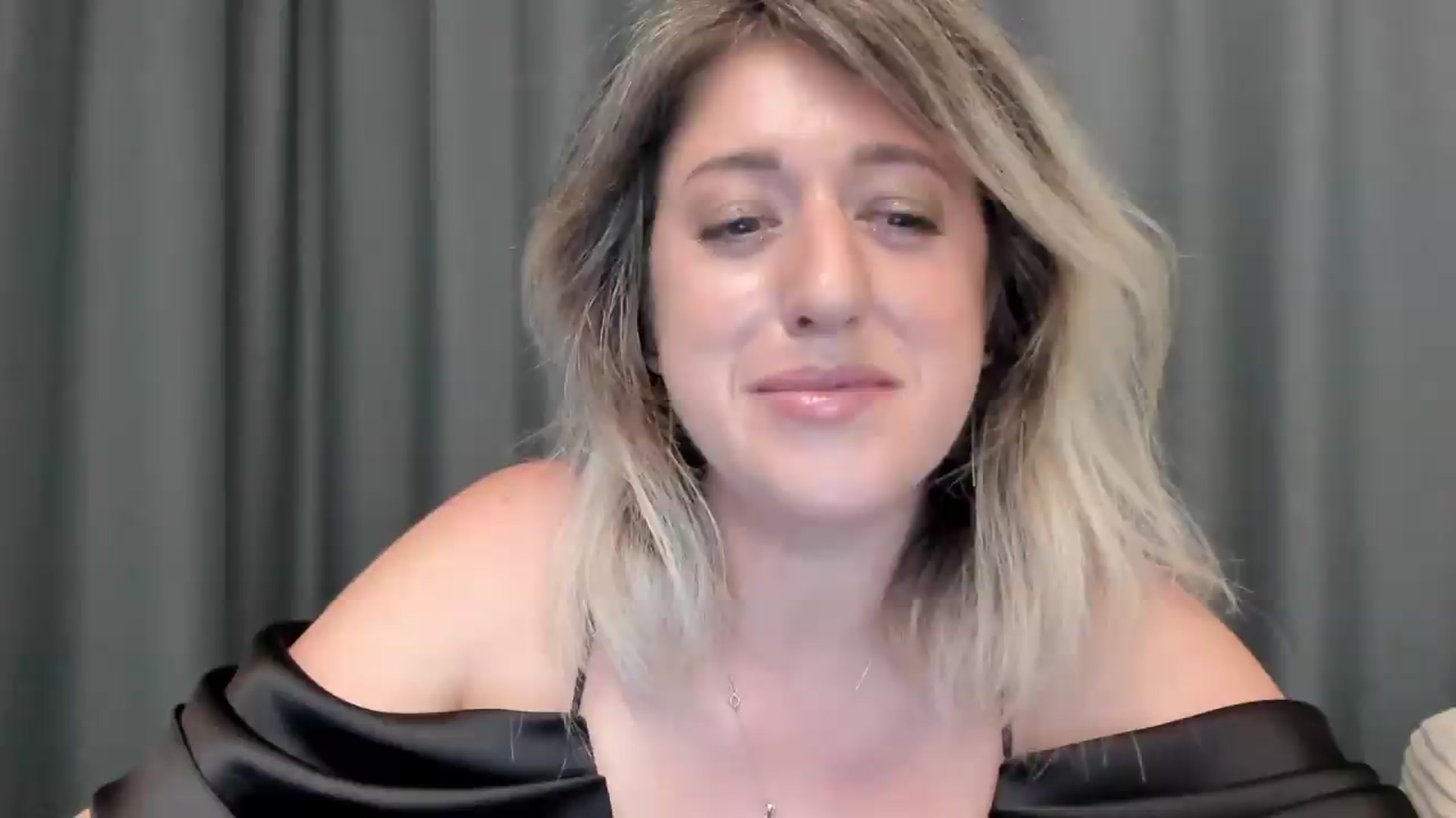 Gallery image thumbnail from SweetDelia_'s myfreecams stream on, 08/18/2026, 01:29 image 14 of 20
