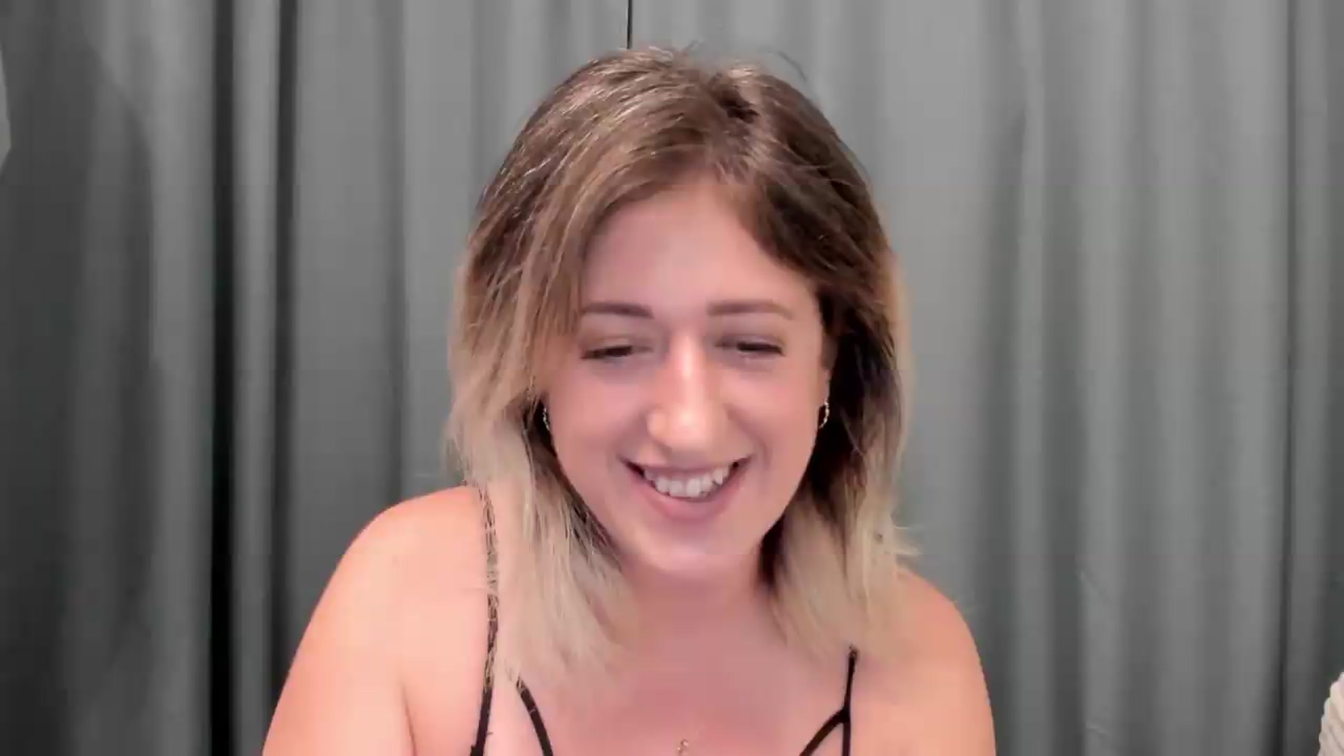 Gallery image thumbnail from SweetDelia_'s myfreecams stream on, 08/19/2026, 23:56 image 12 of 20