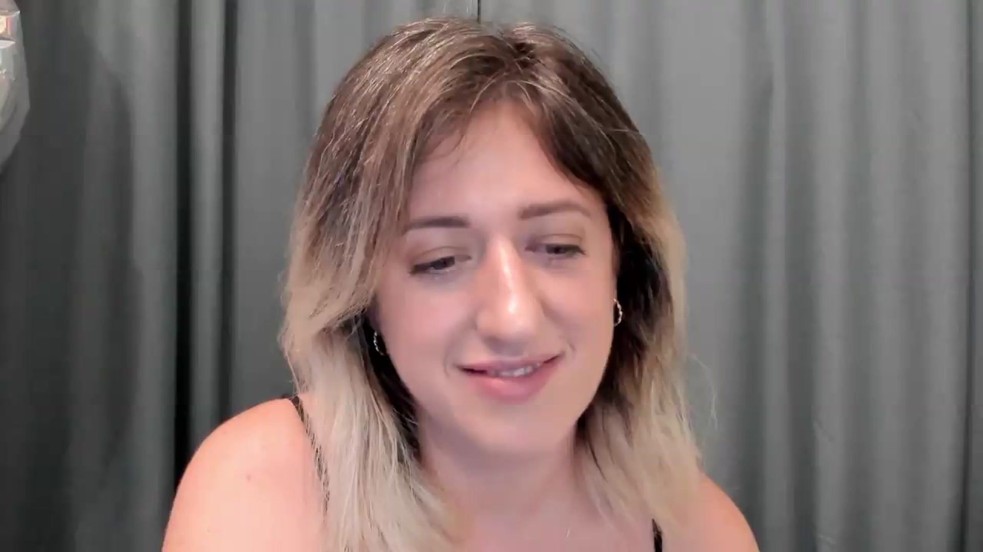 Gallery image thumbnail from SweetDelia_'s myfreecams stream on, 08/20/2026, 02:00 image 11 of 20