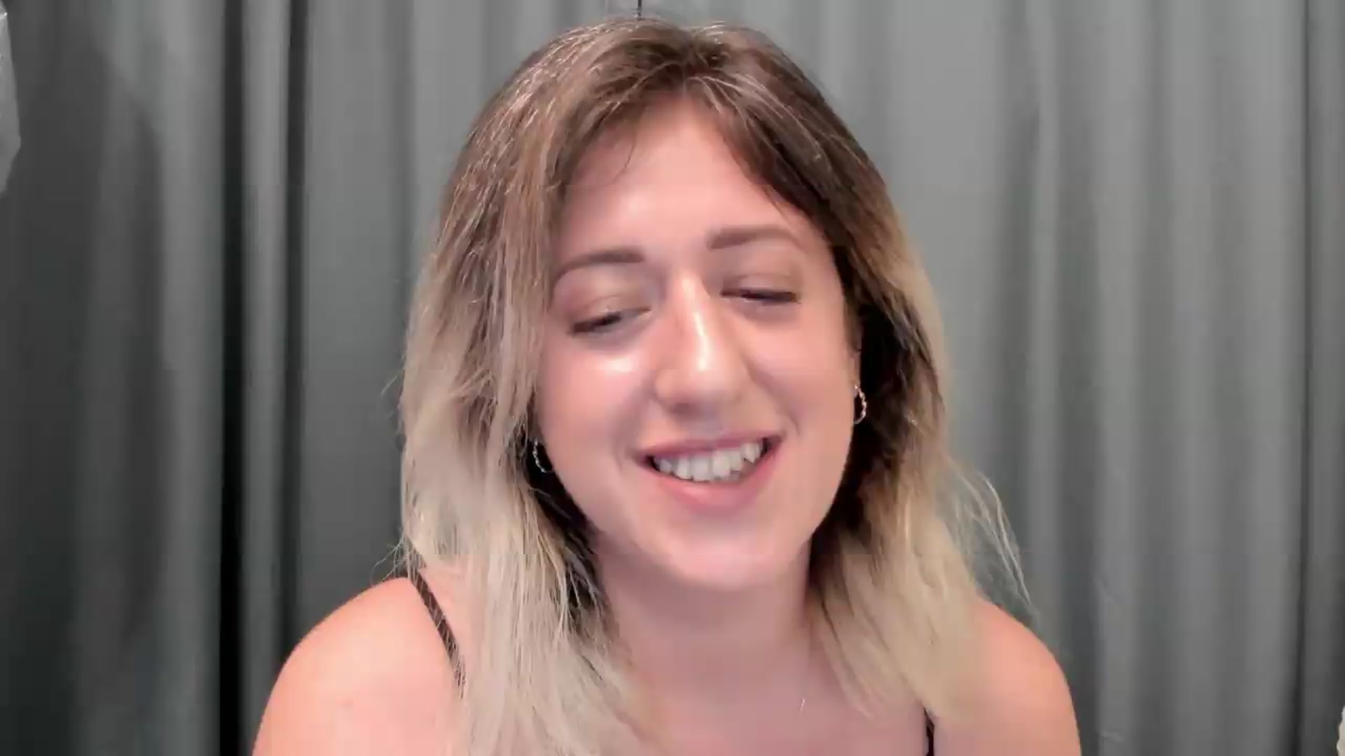 Gallery image thumbnail from SweetDelia_'s myfreecams stream on, 08/20/2026, 02:00 image 19 of 20