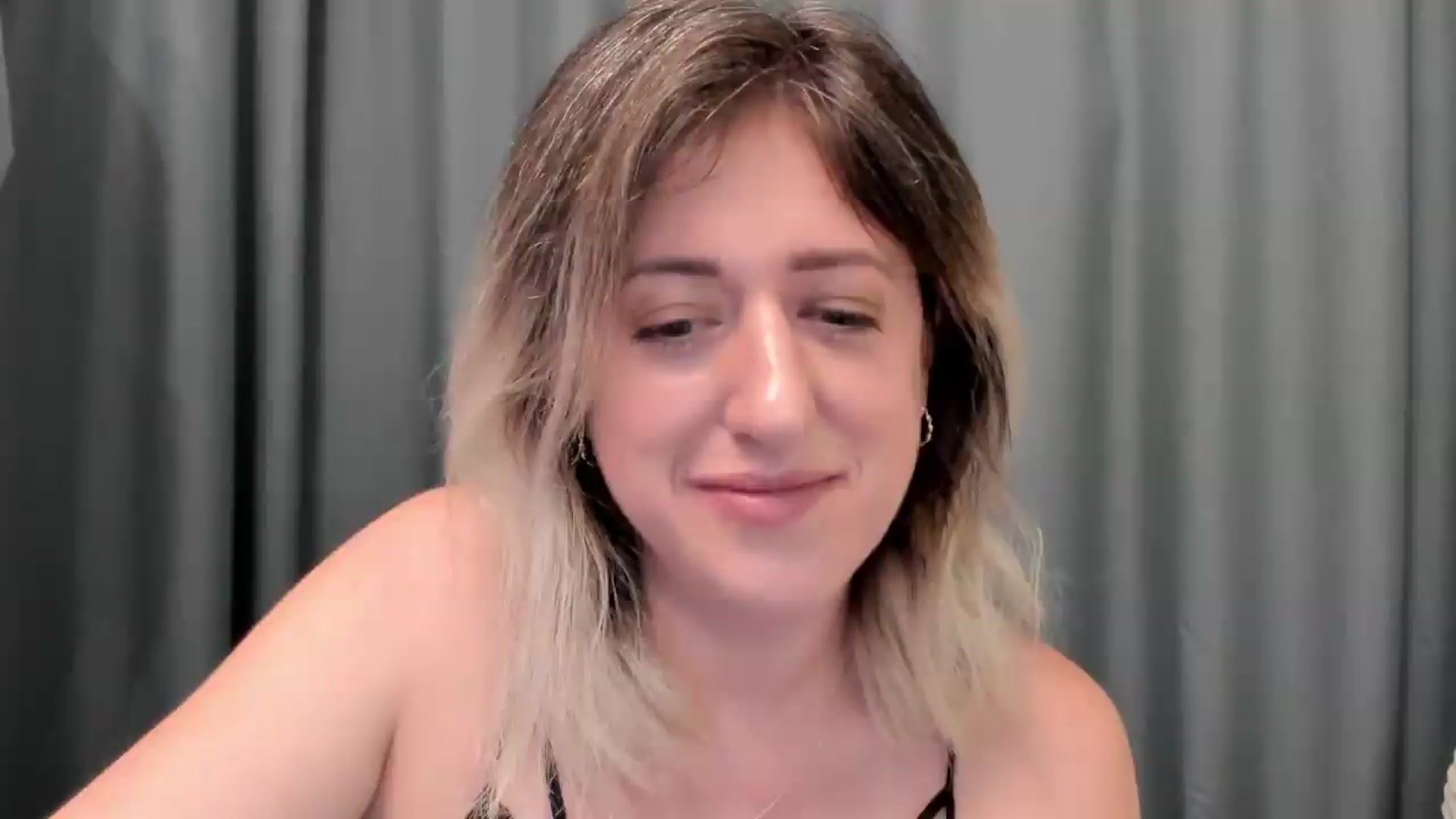 Gallery image thumbnail from SweetDelia_'s myfreecams stream on, 08/20/2026, 02:00 image 20 of 20